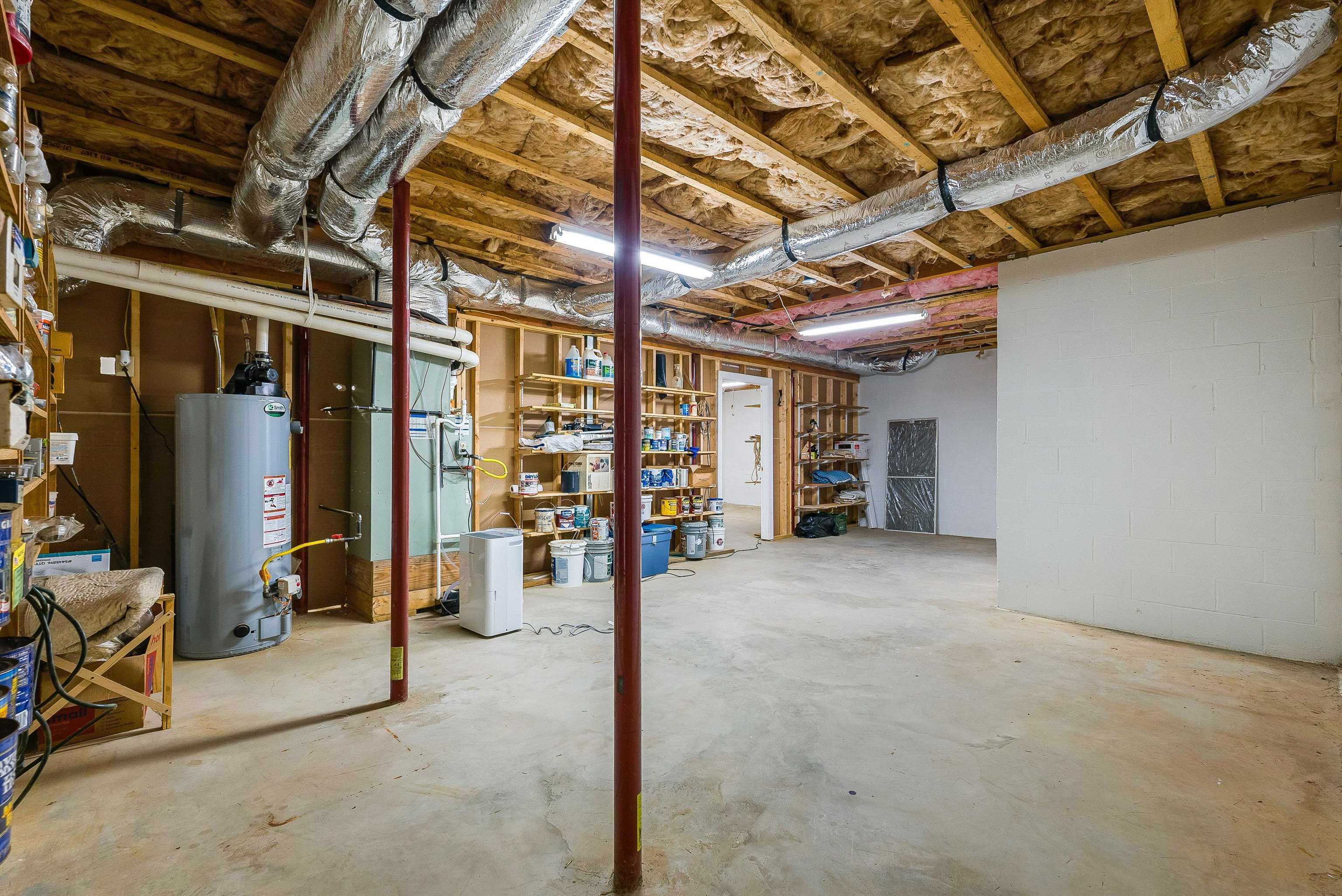 2554 VILLAGE DR