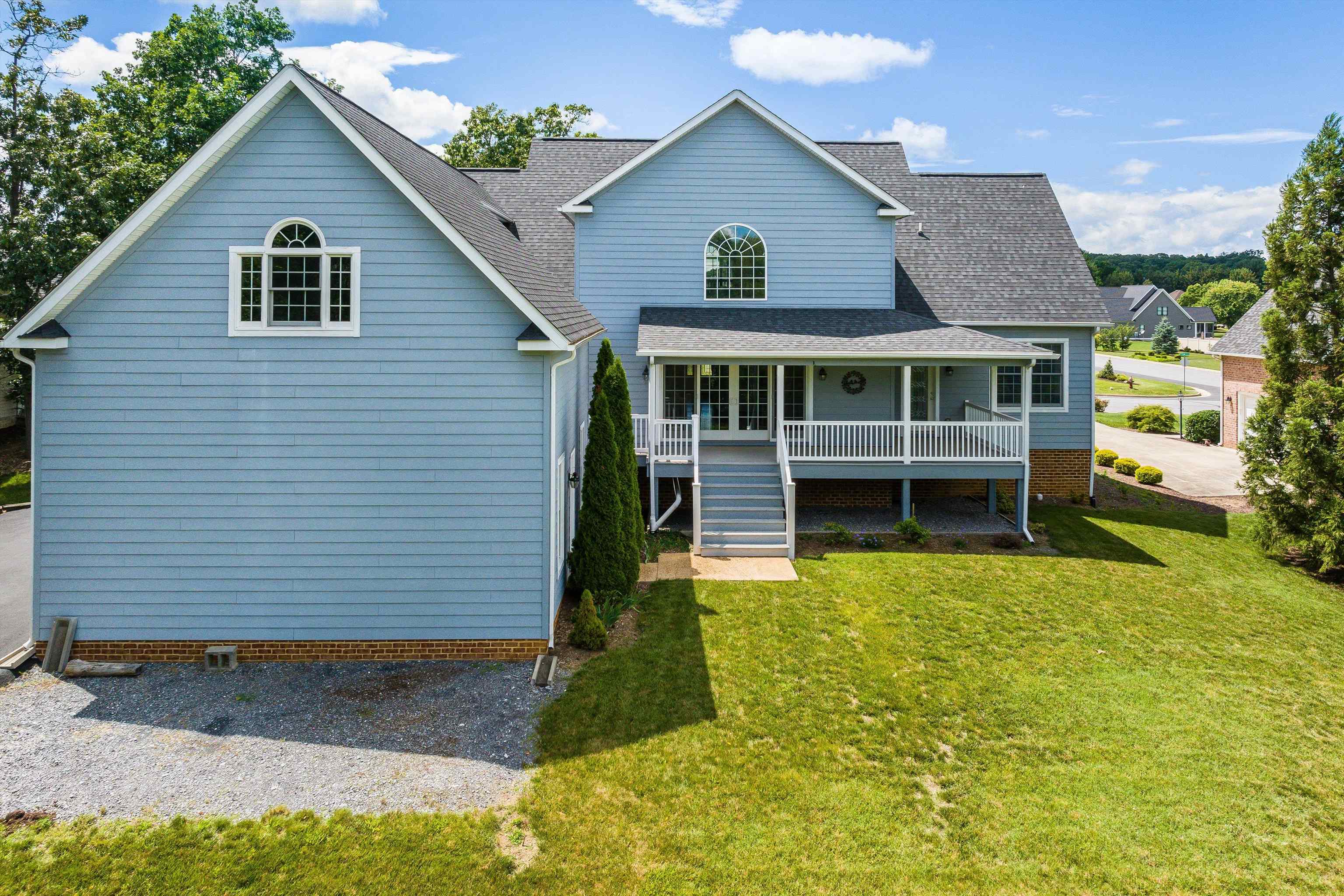 2554 VILLAGE DR