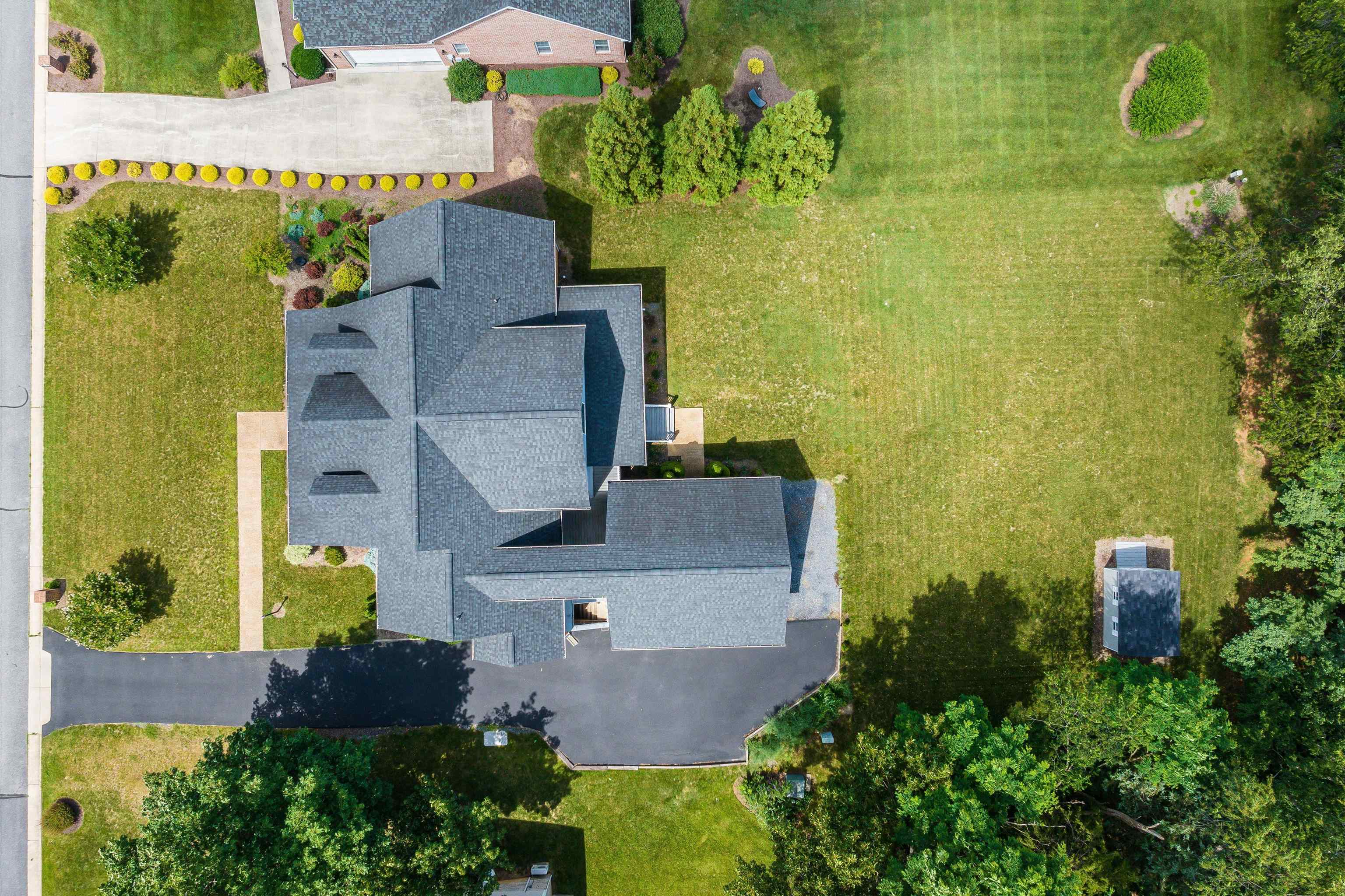 2554 VILLAGE DR
