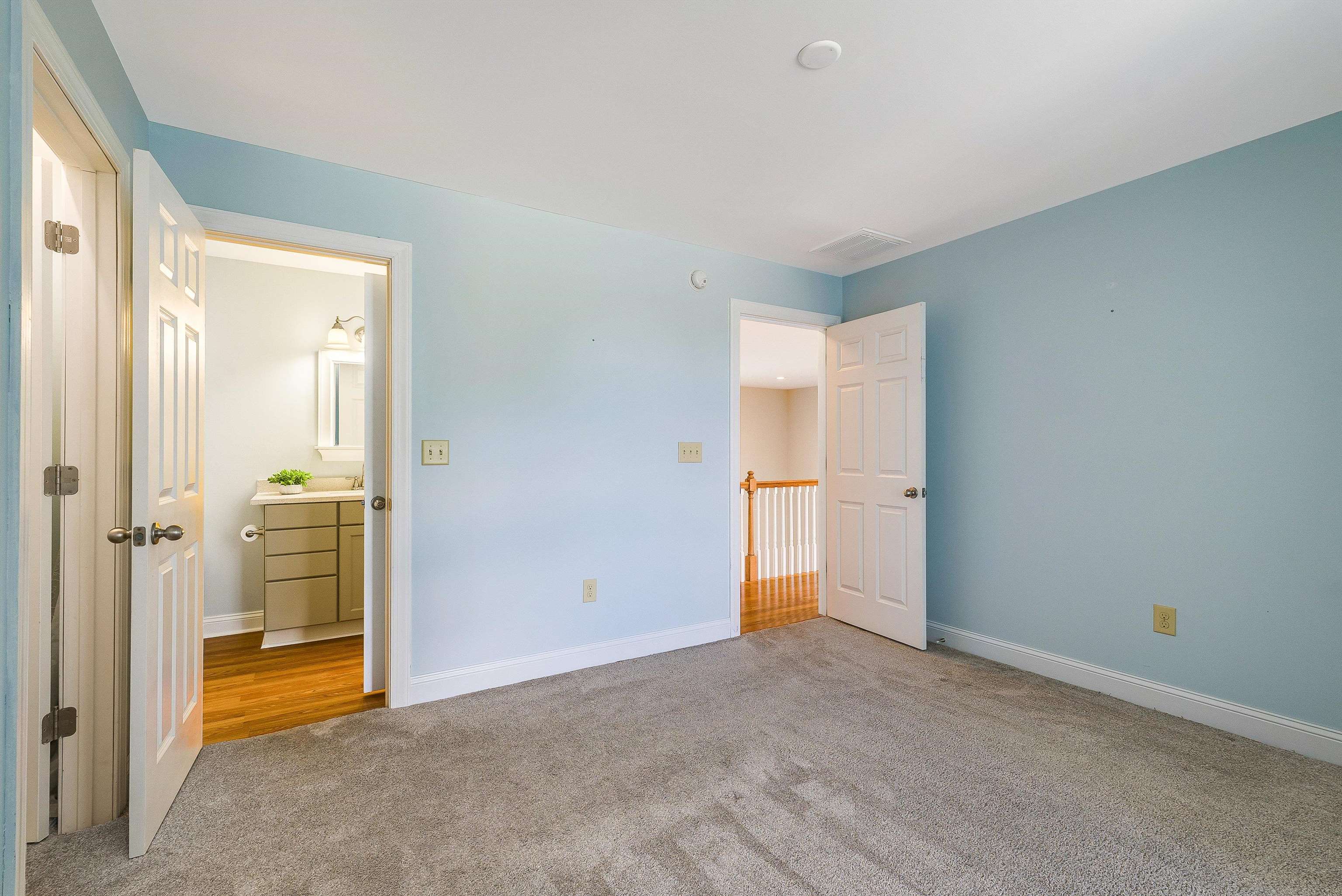 2554 VILLAGE DR