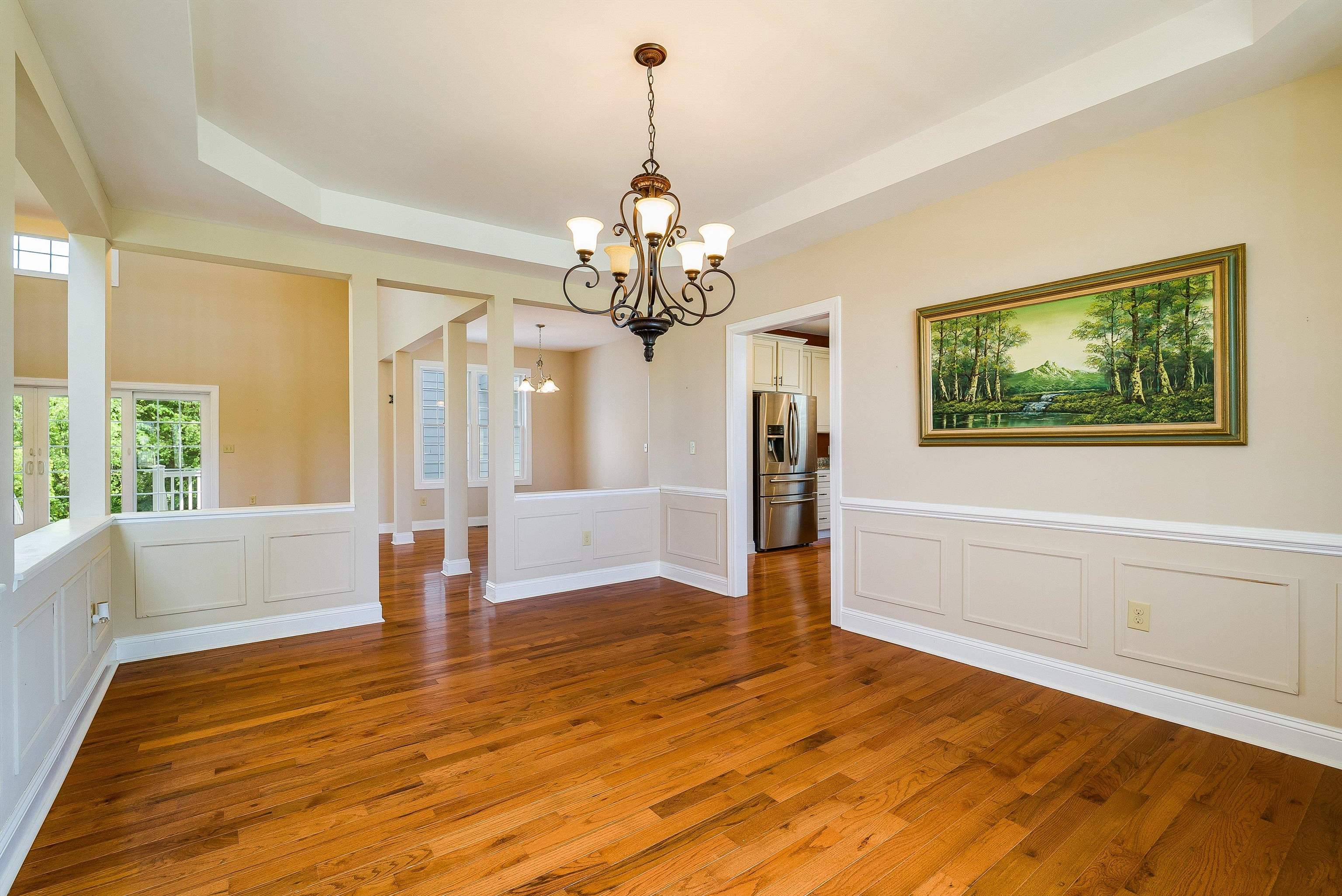 2554 VILLAGE DR