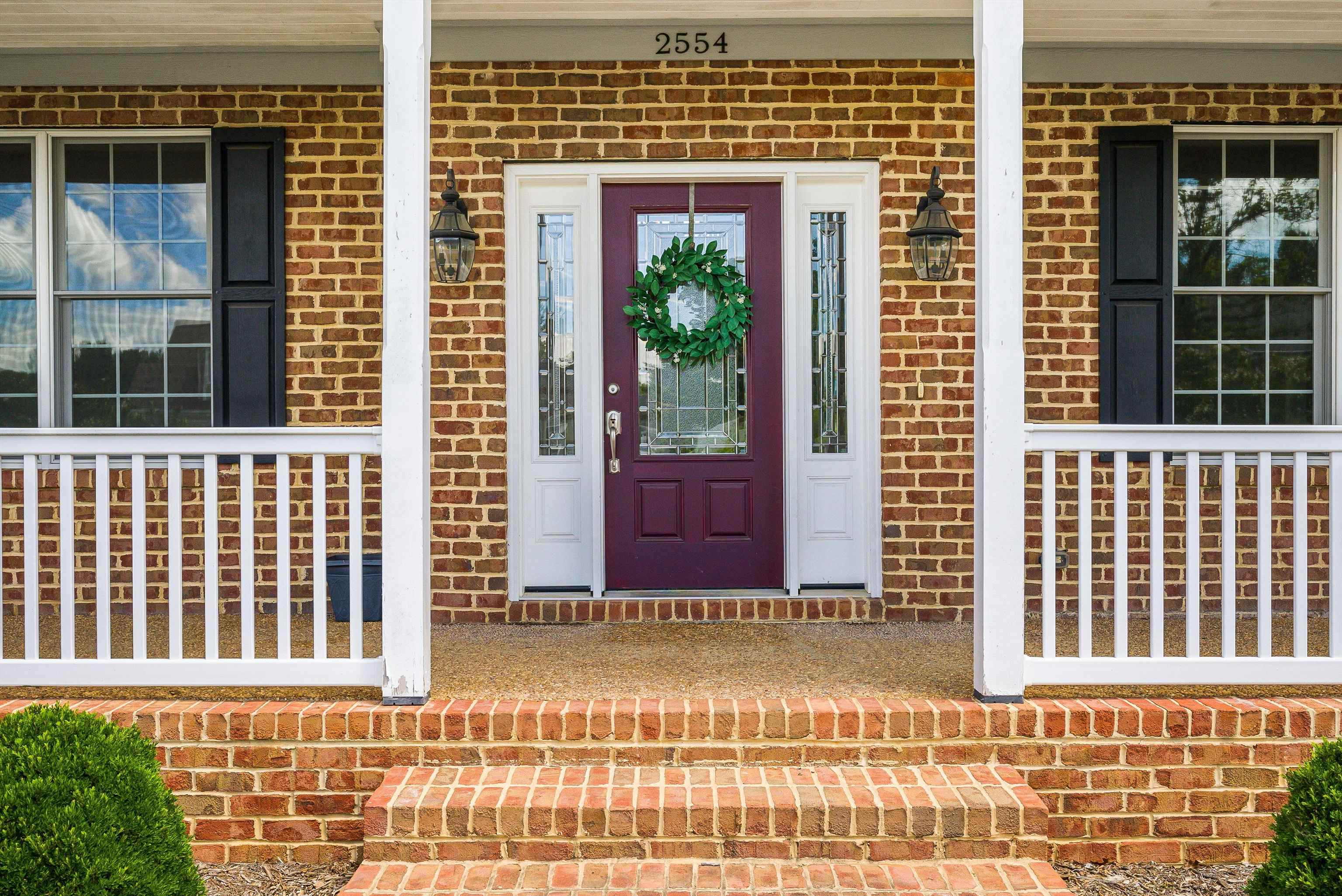 2554 VILLAGE DR