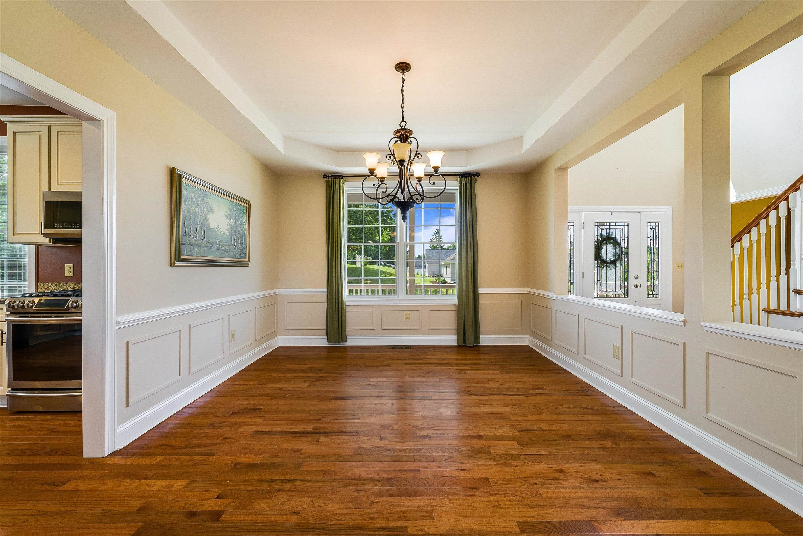 2554 VILLAGE DR
