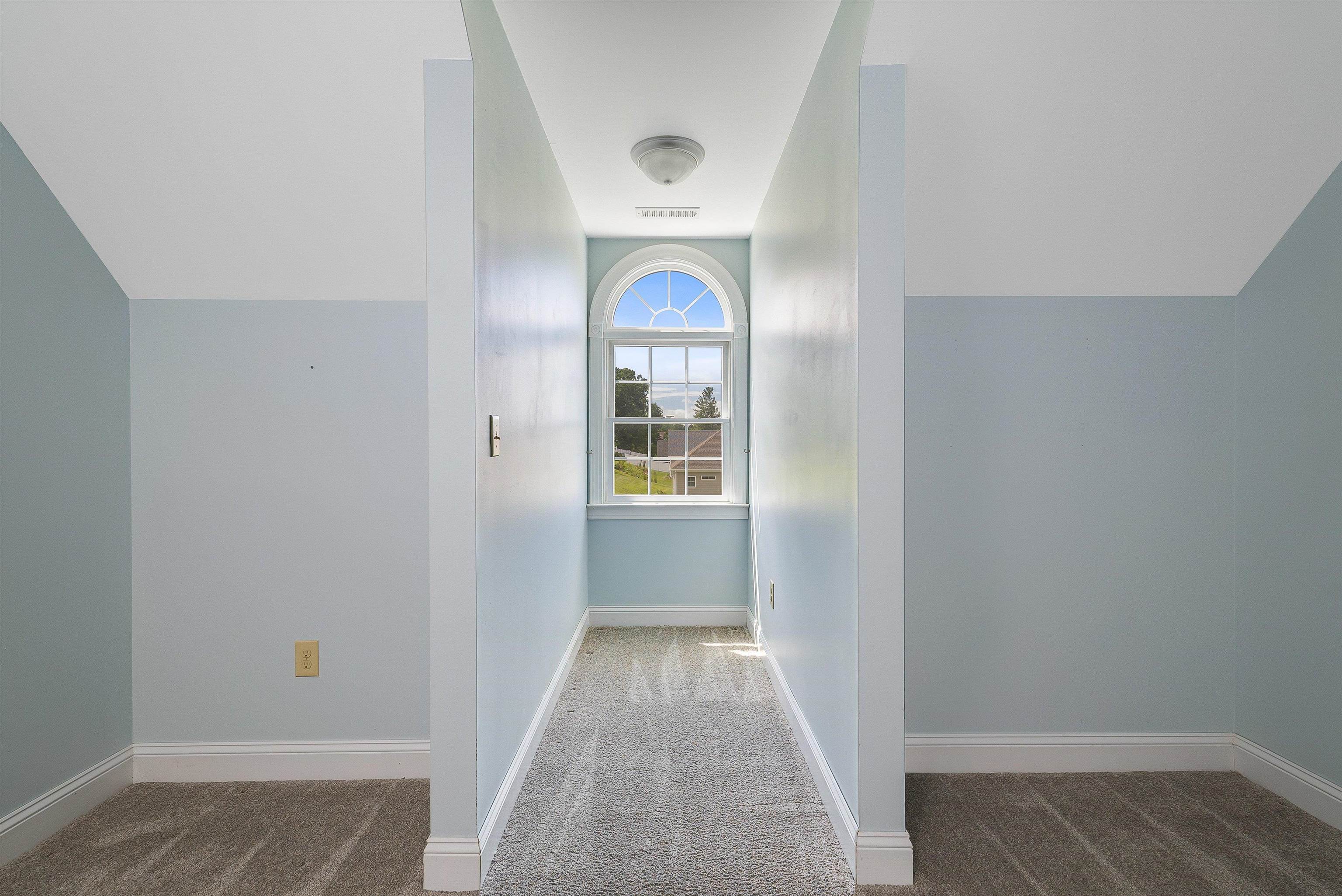 2554 VILLAGE DR
