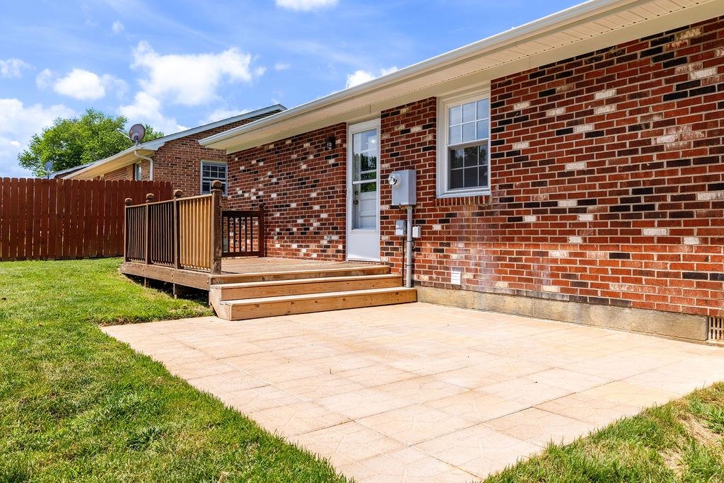 81 EASTGATE DR
