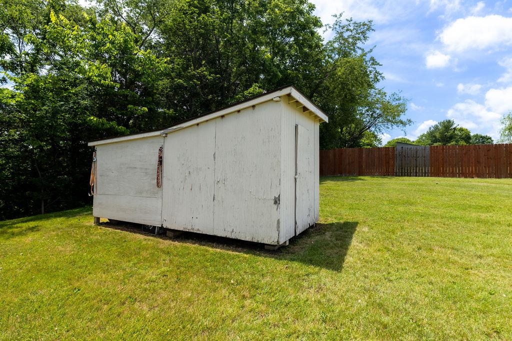81 EASTGATE DR