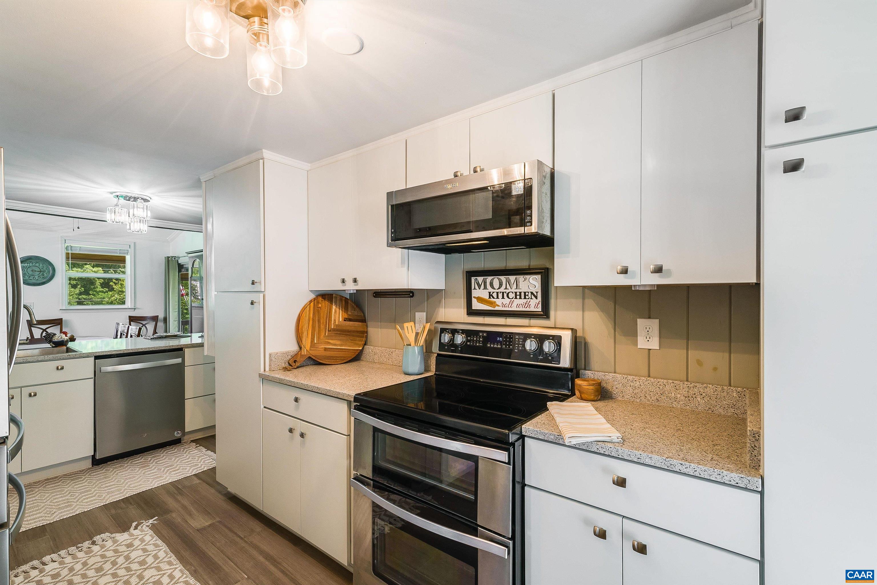185 ESTALINE VALLEY RD