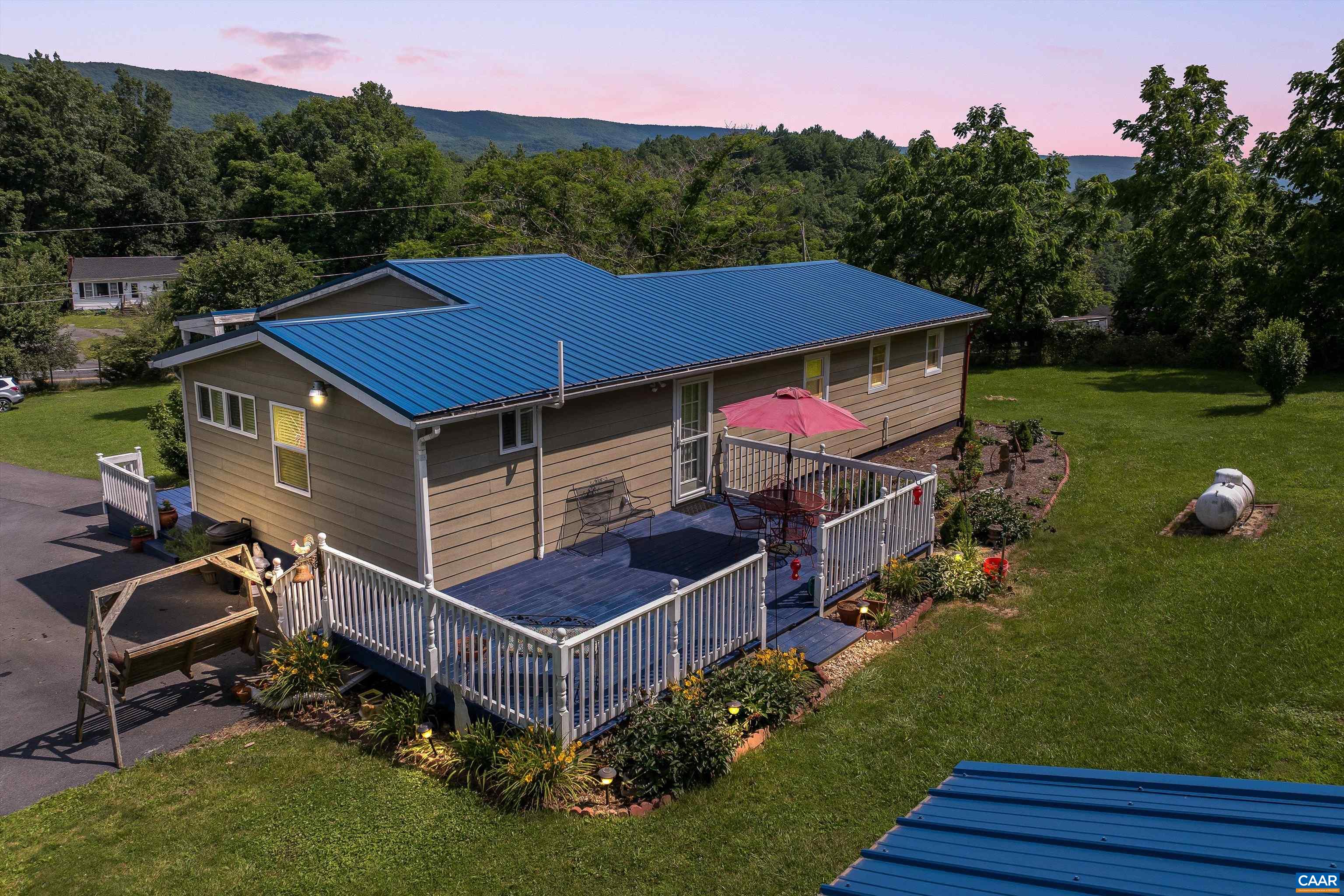 185 ESTALINE VALLEY RD