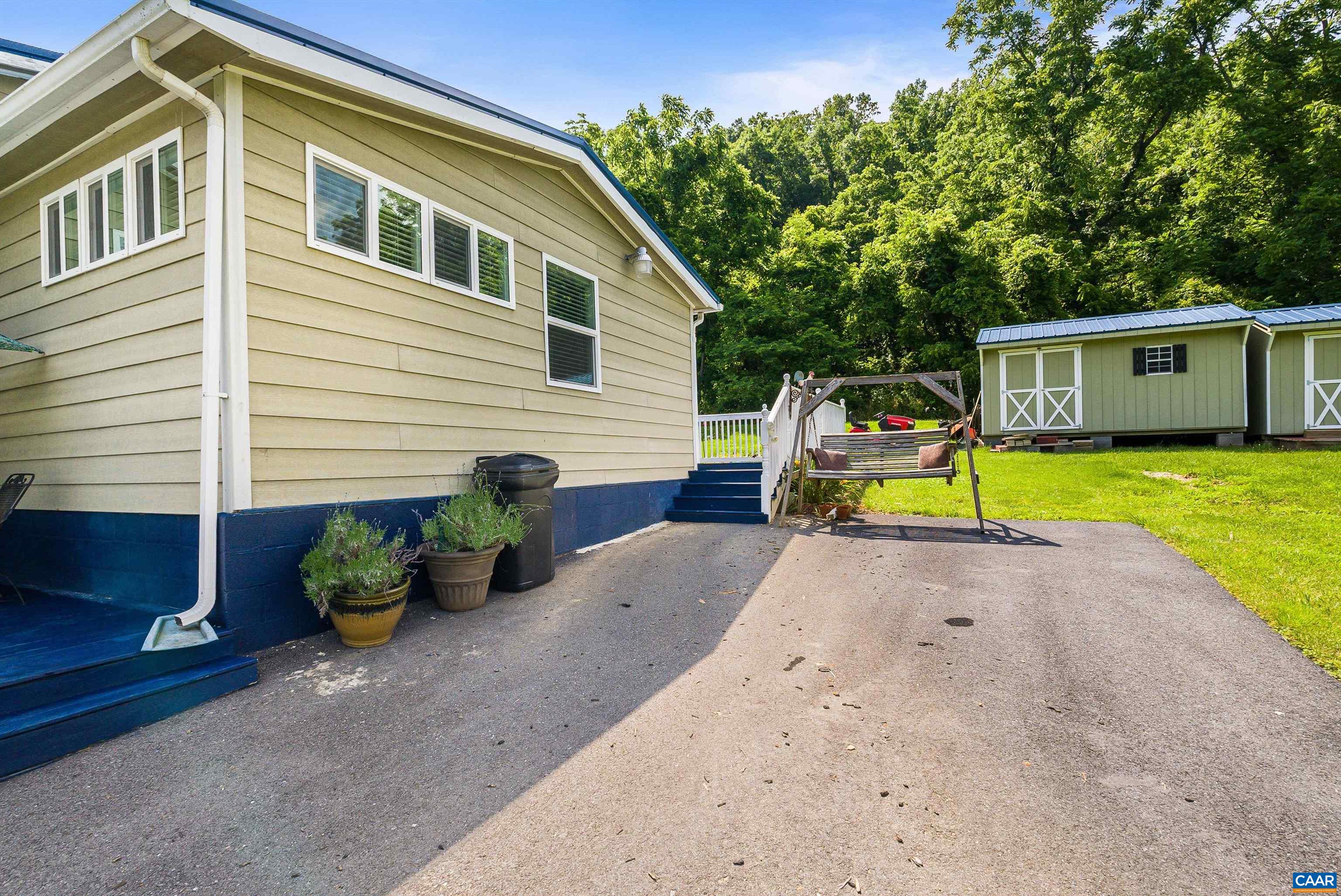 185 ESTALINE VALLEY RD