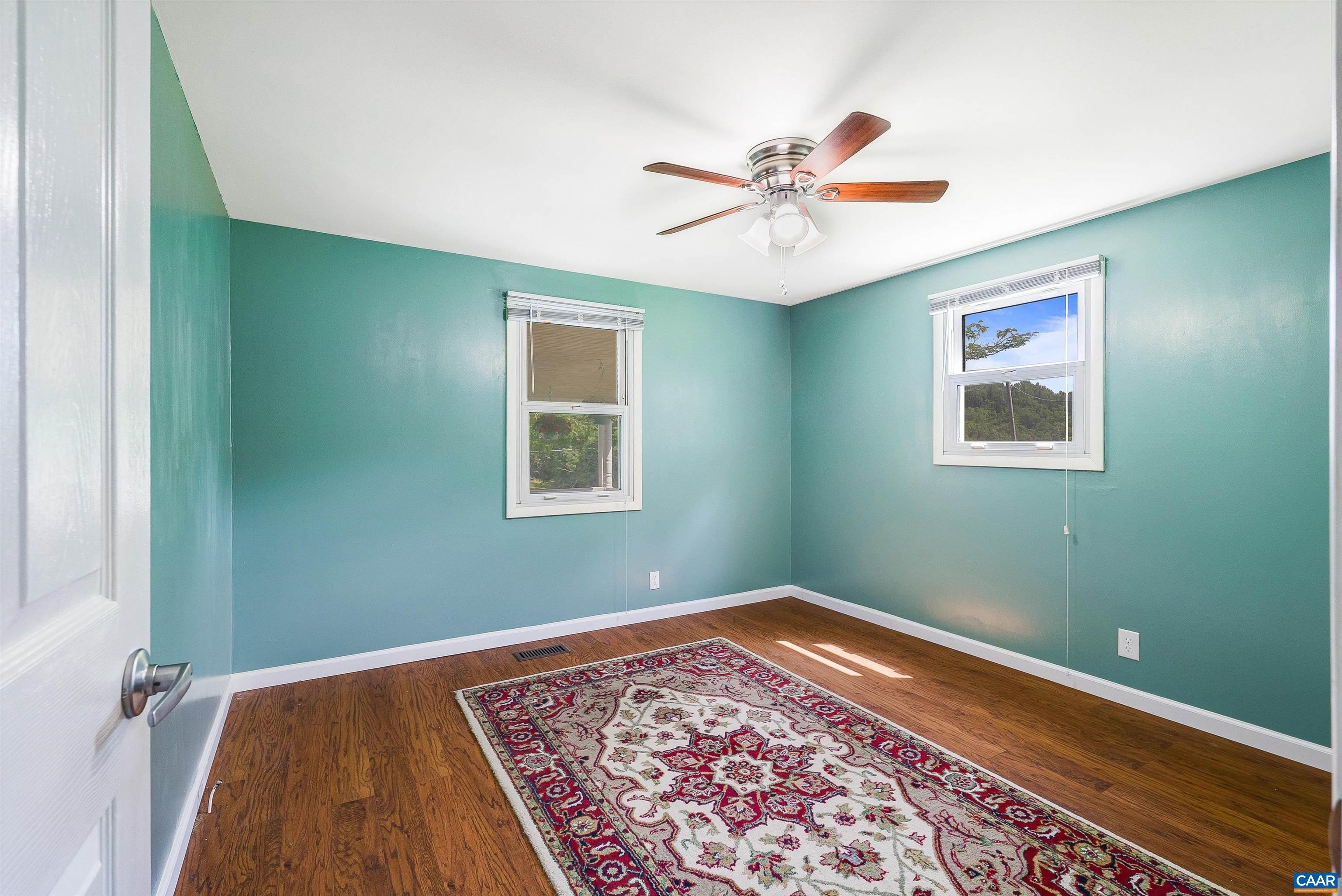 185 ESTALINE VALLEY RD