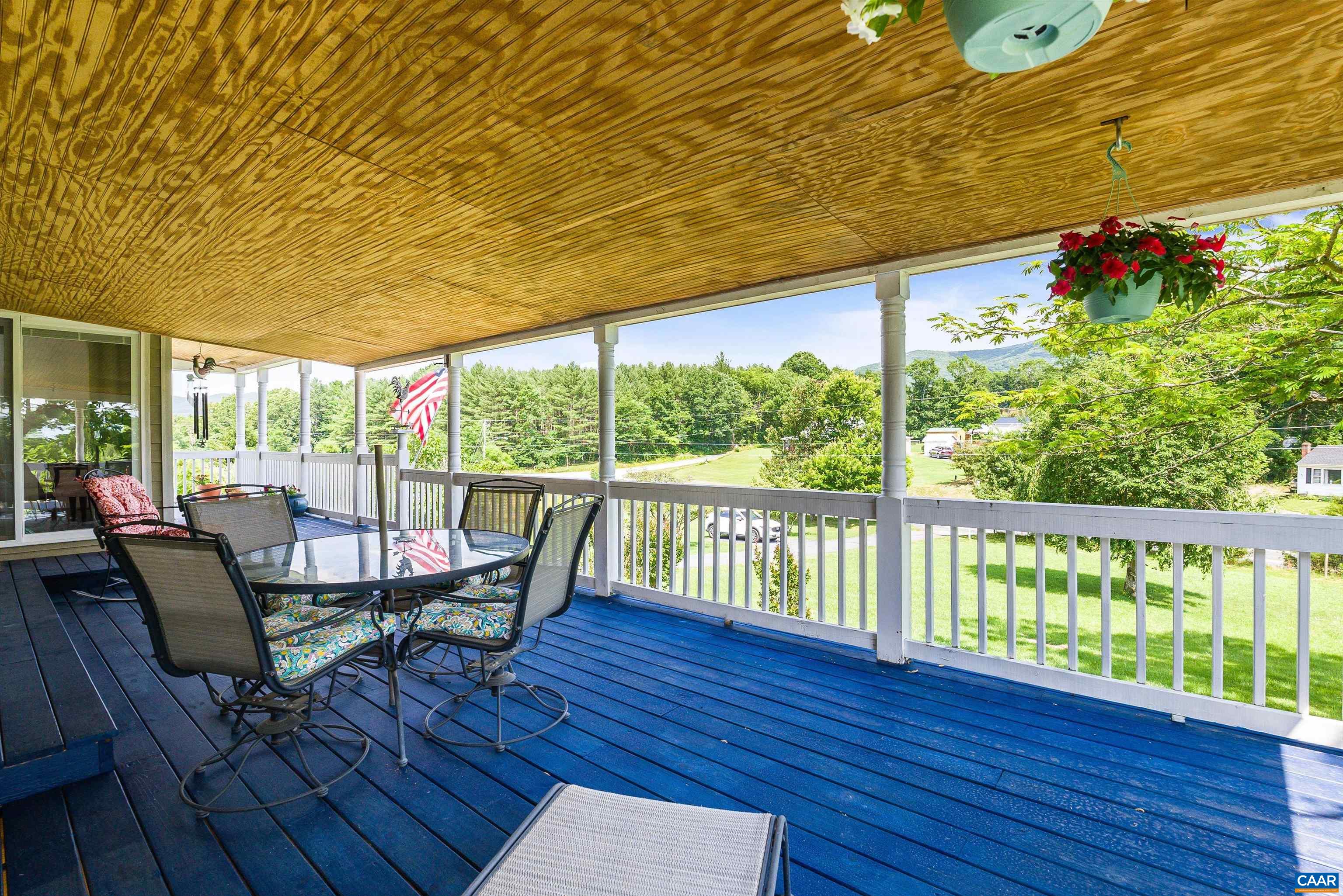 185 ESTALINE VALLEY RD