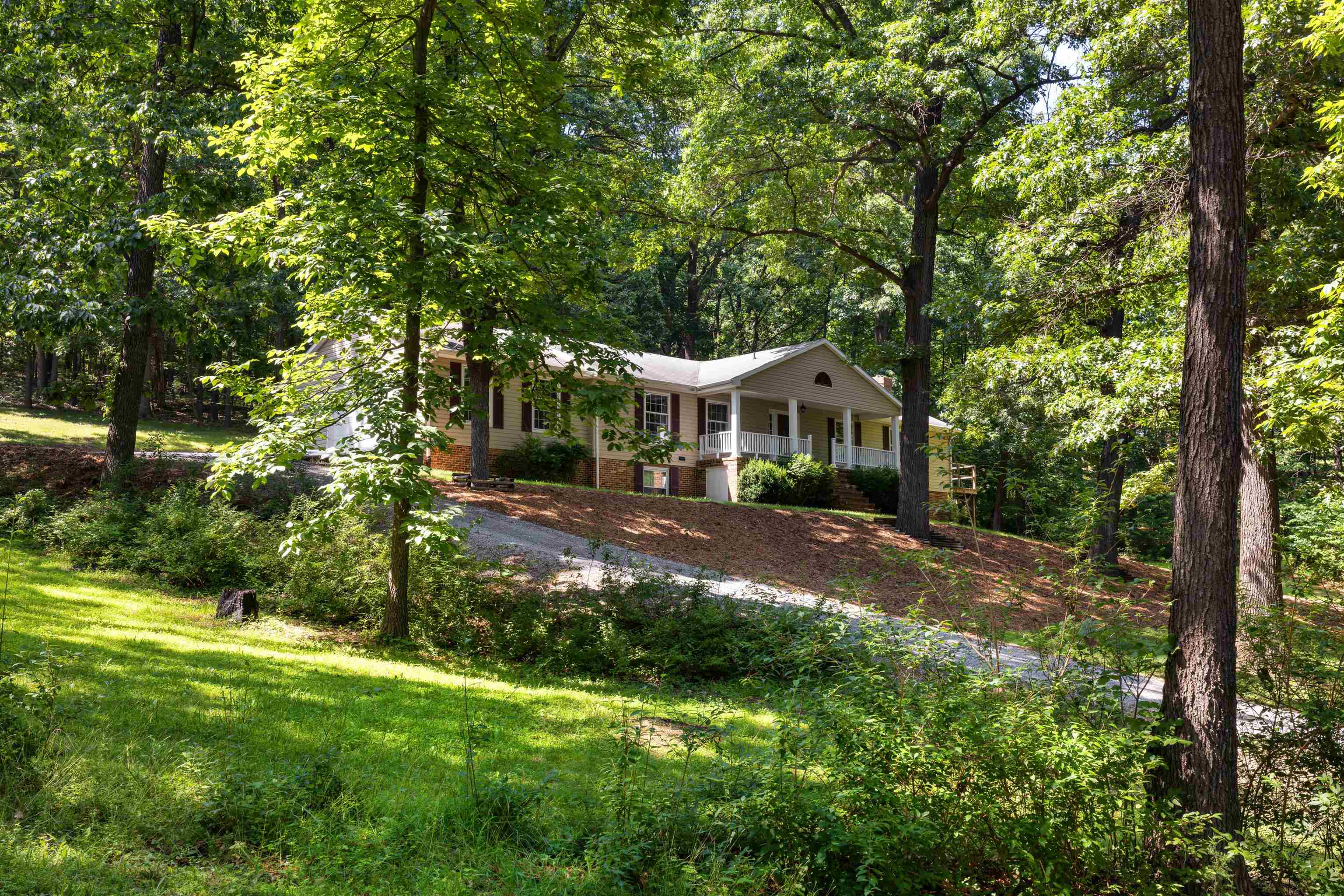 2035 LEE JACKSON HWY