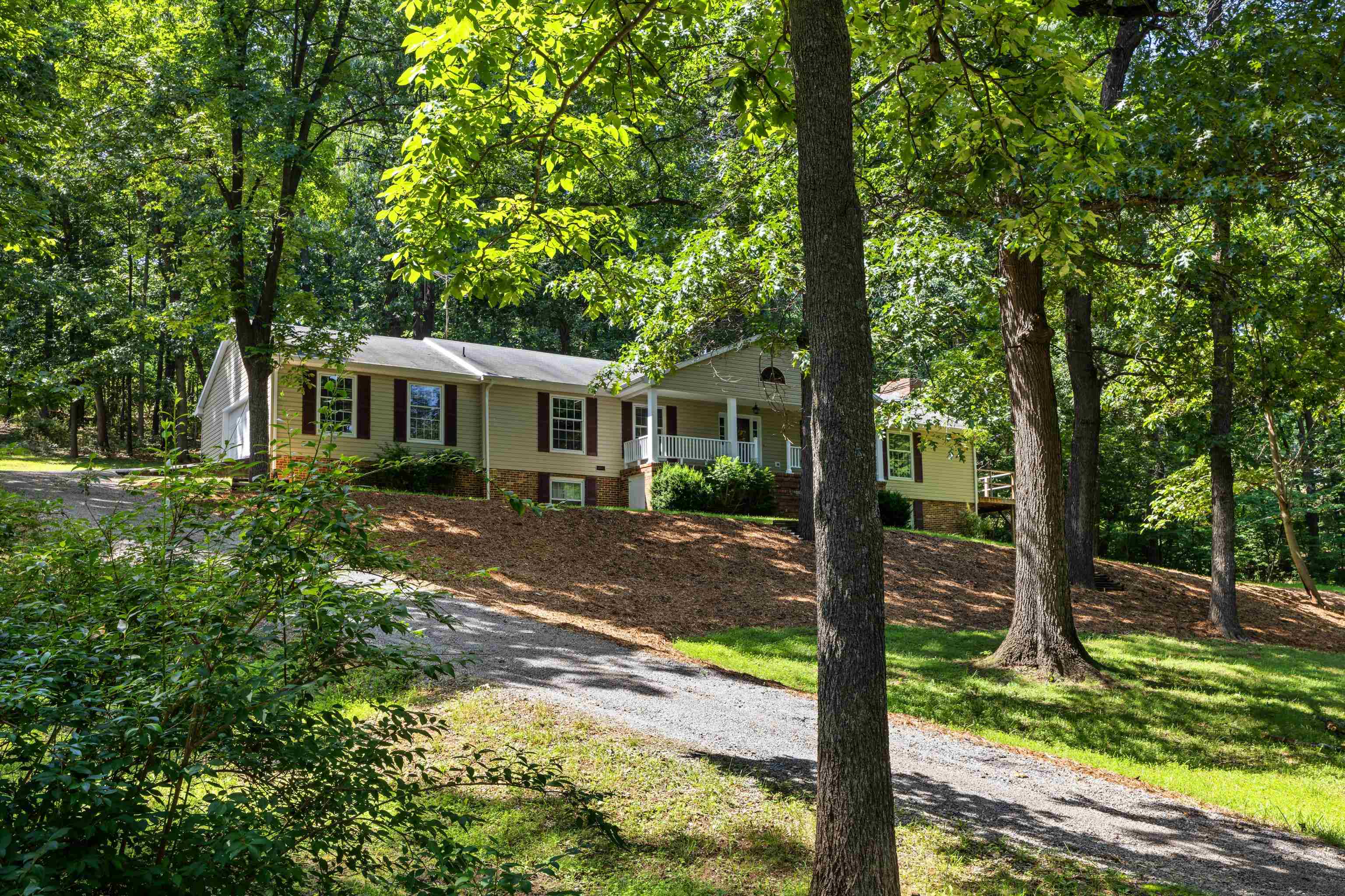 2035 LEE JACKSON HWY
