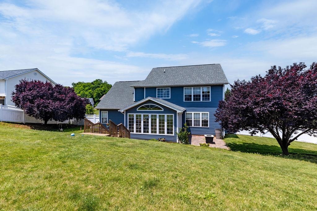 30 BEATRICE CT