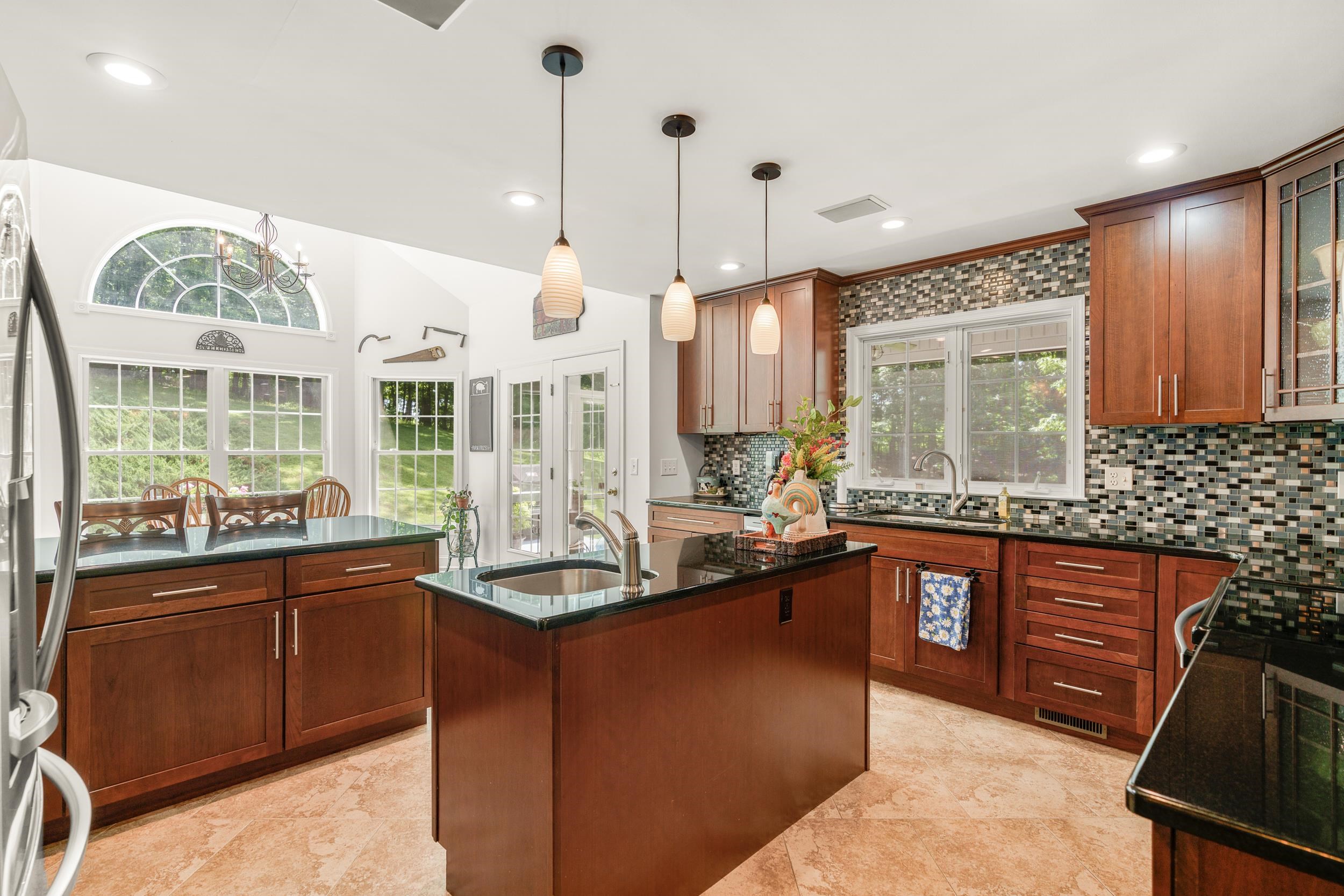 213 LIME KILN RD