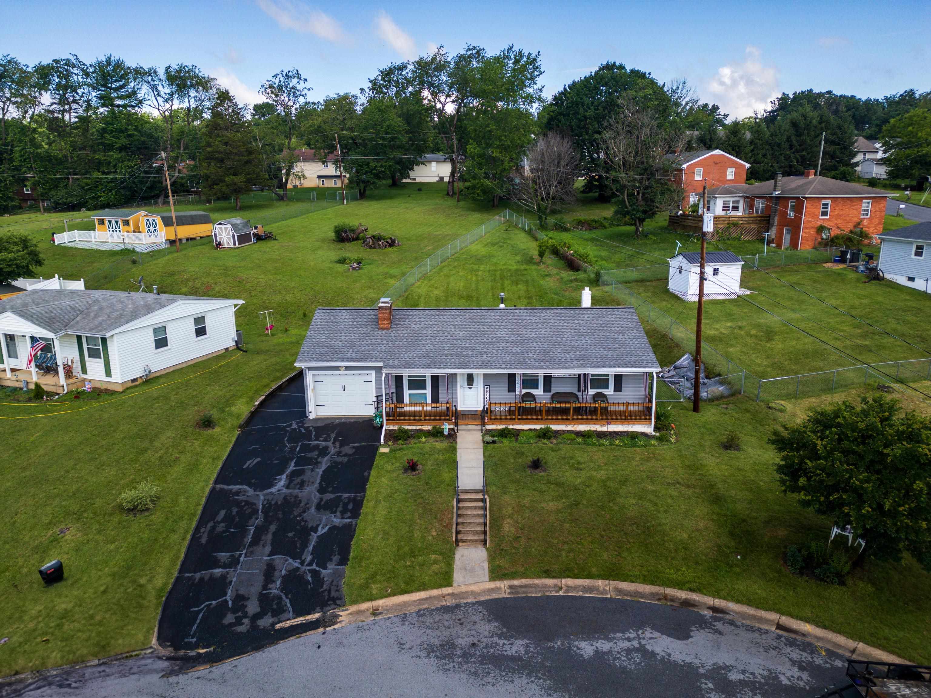 2399 HIGHVIEW CIR