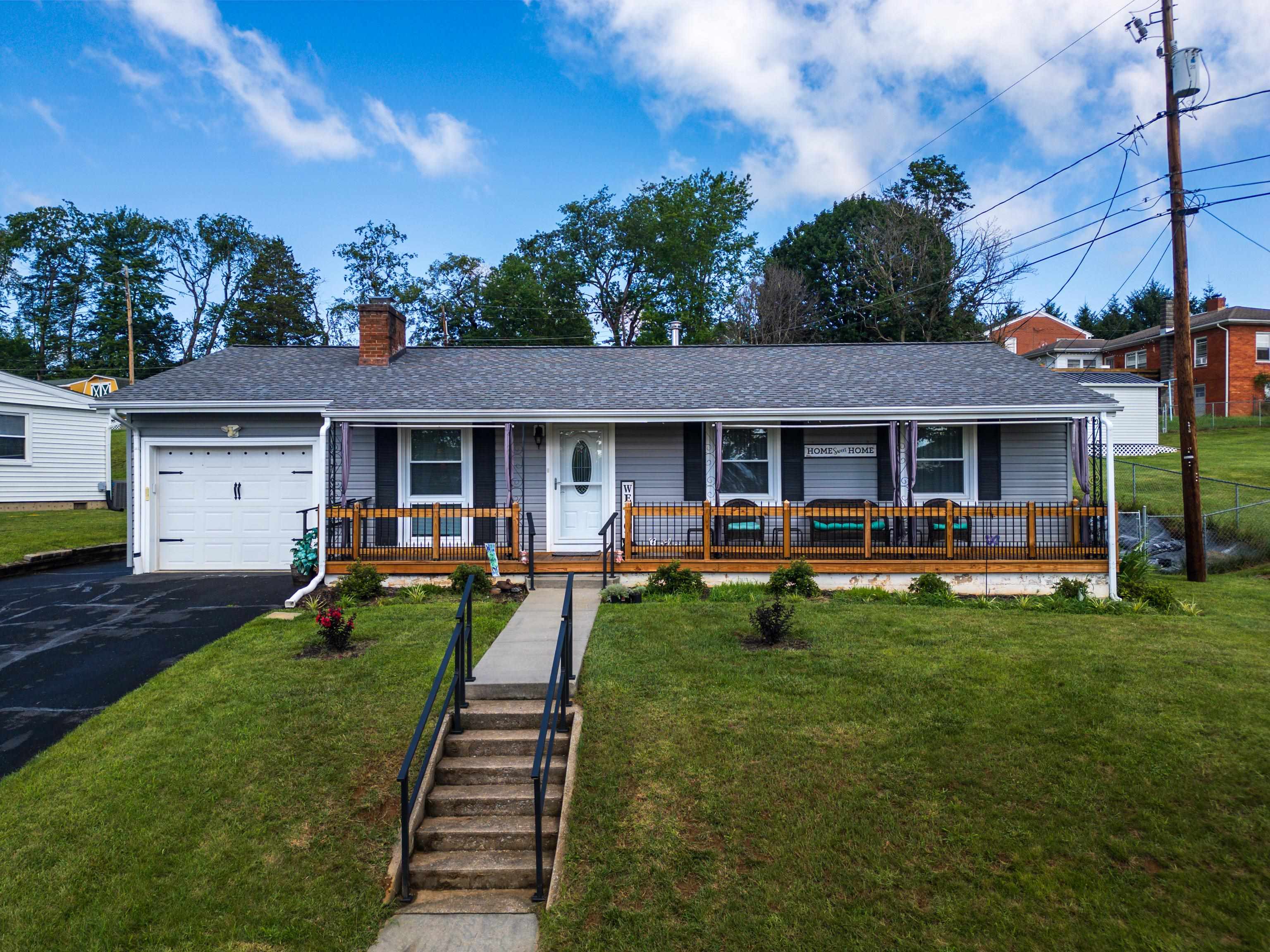 2399 HIGHVIEW CIR