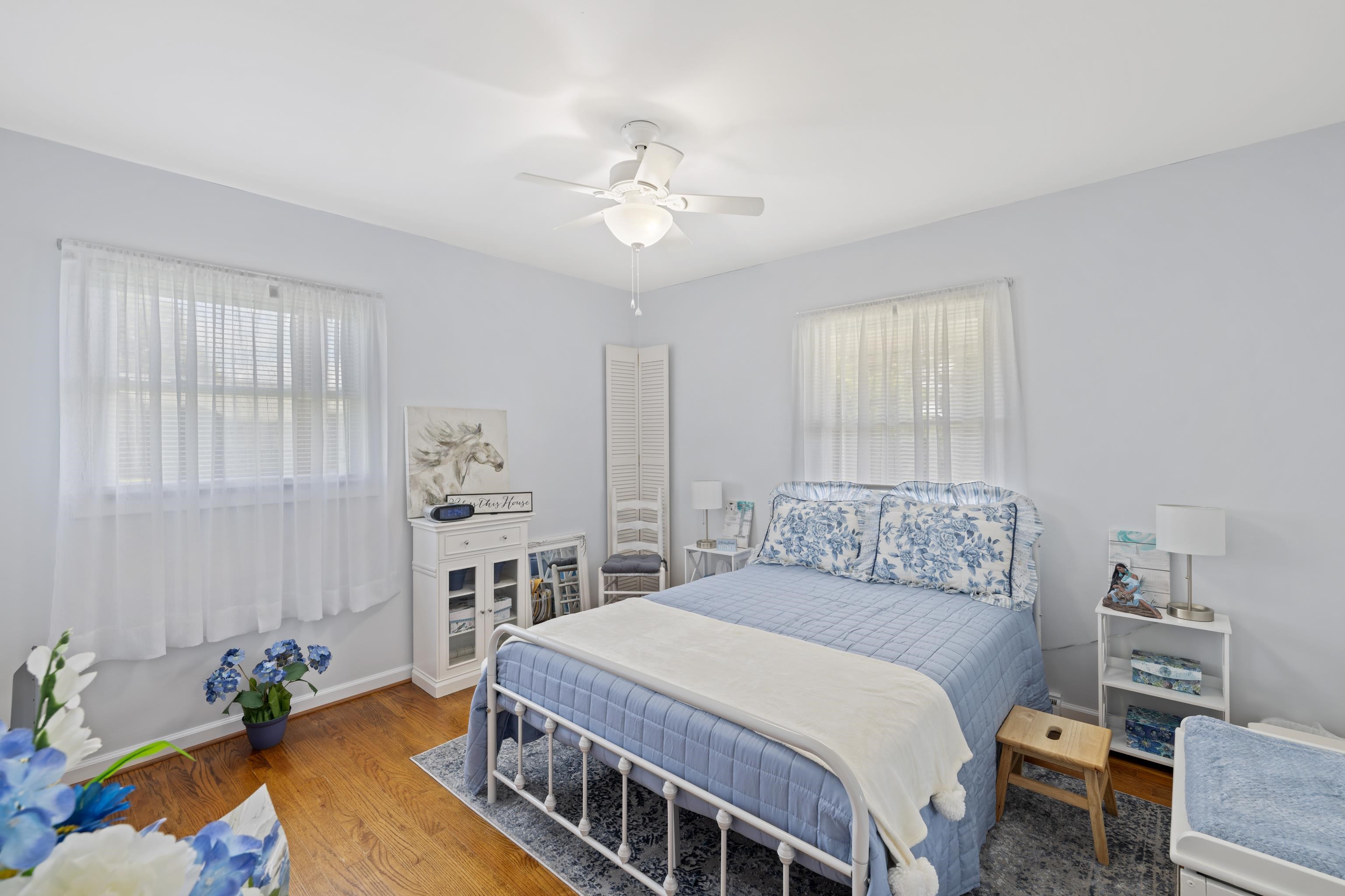 2399 HIGHVIEW CIR