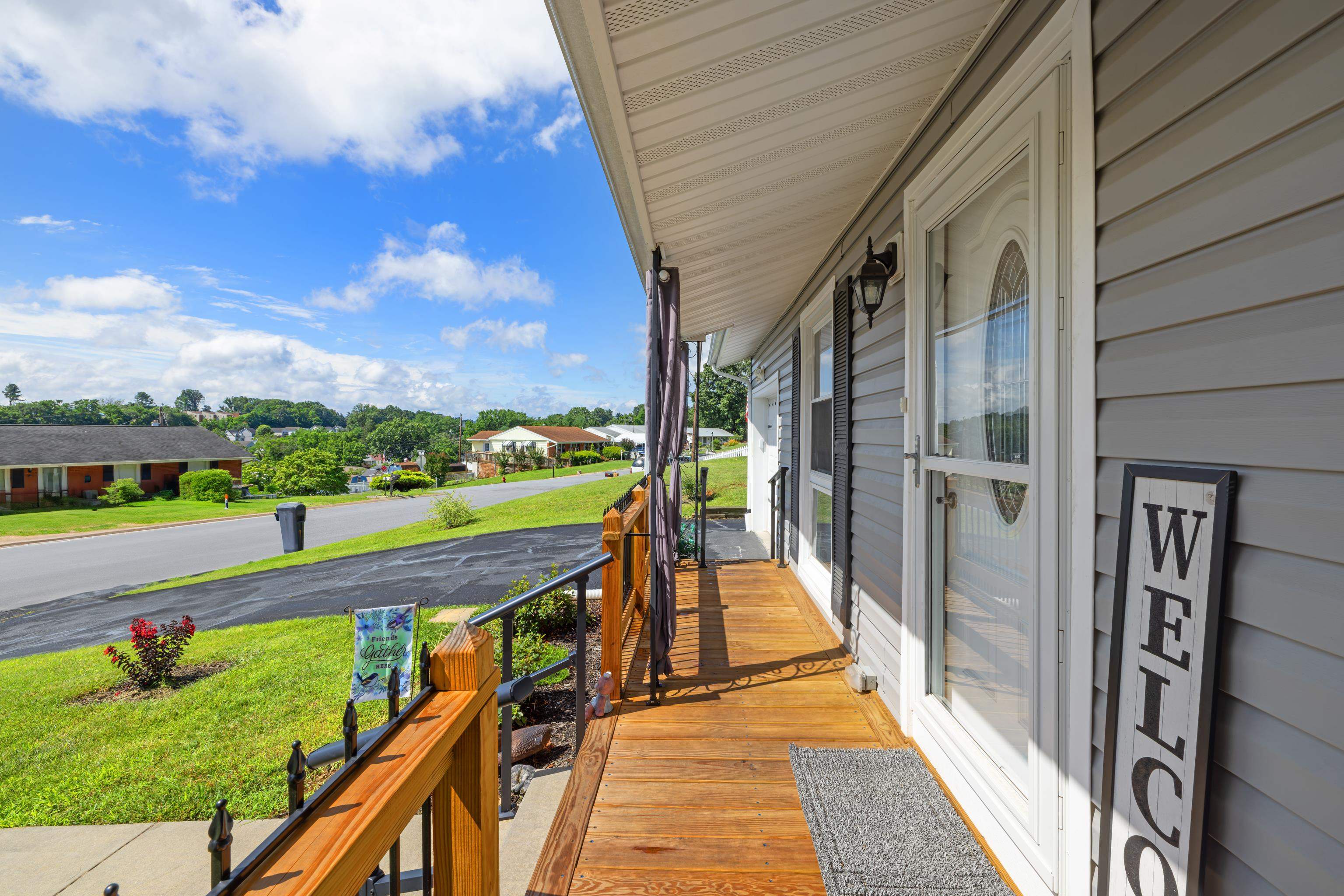 2399 HIGHVIEW CIR