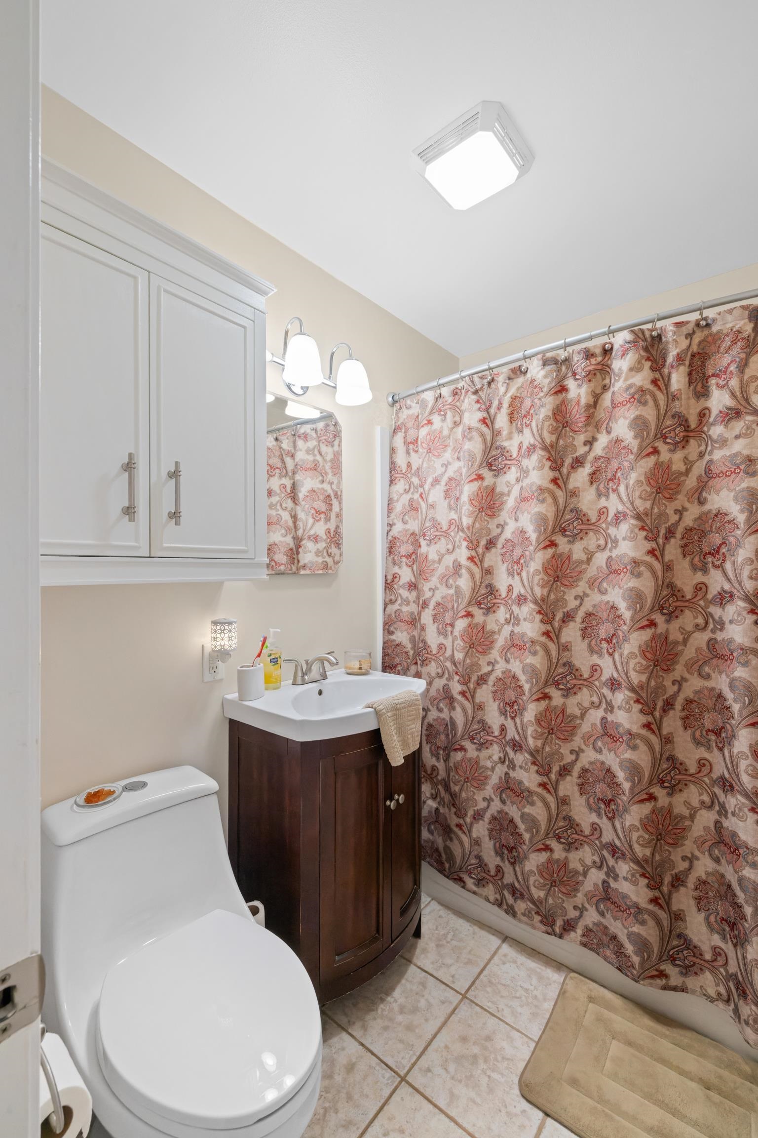 2399 HIGHVIEW CIR