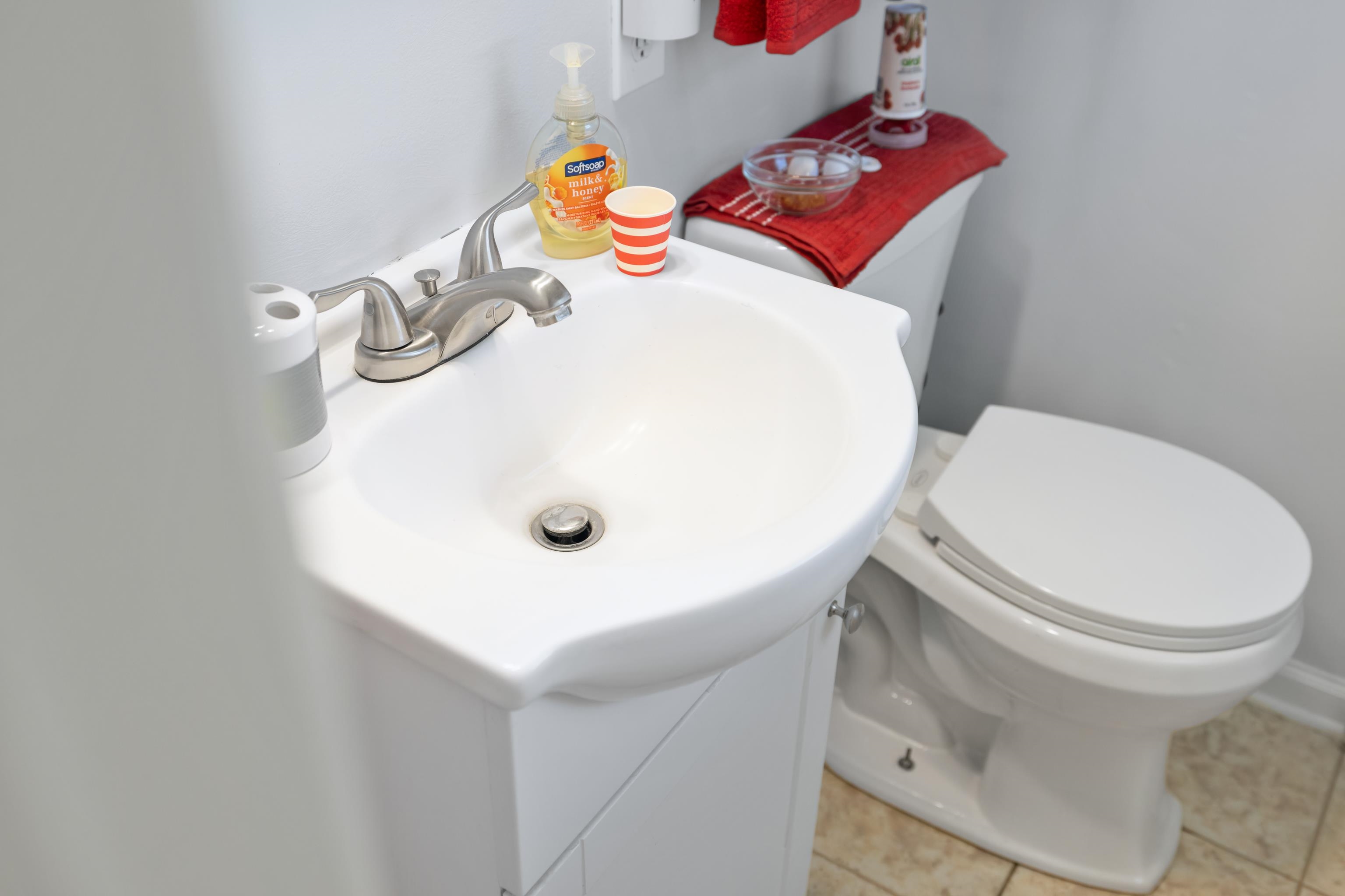 2399 HIGHVIEW CIR