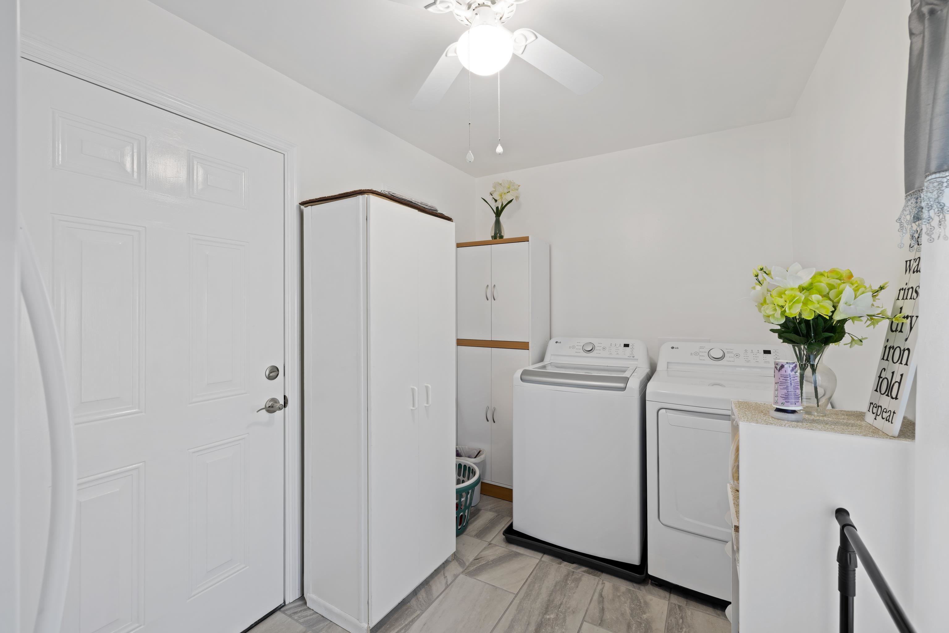 2399 HIGHVIEW CIR