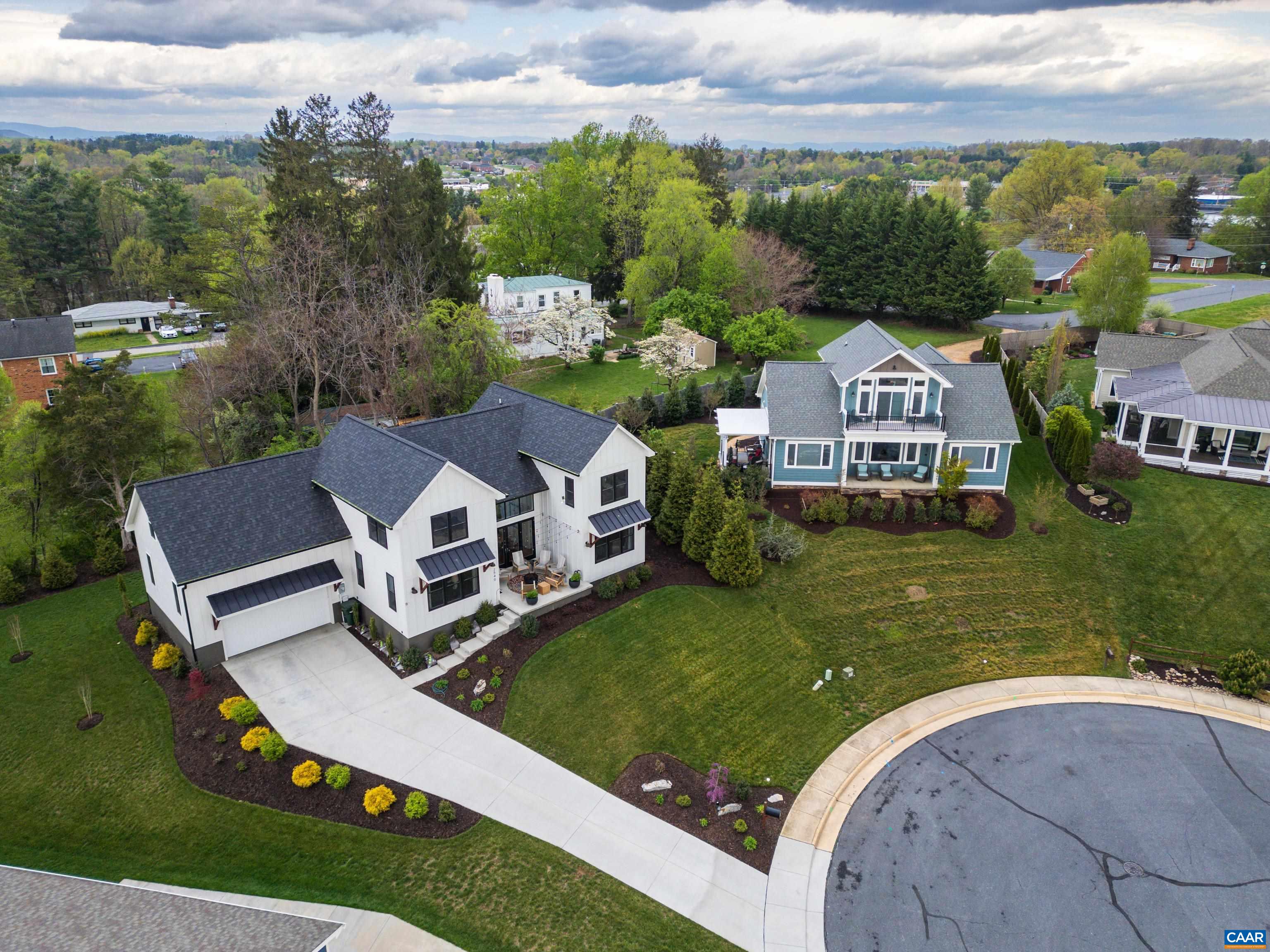 2540 BELVUE RD