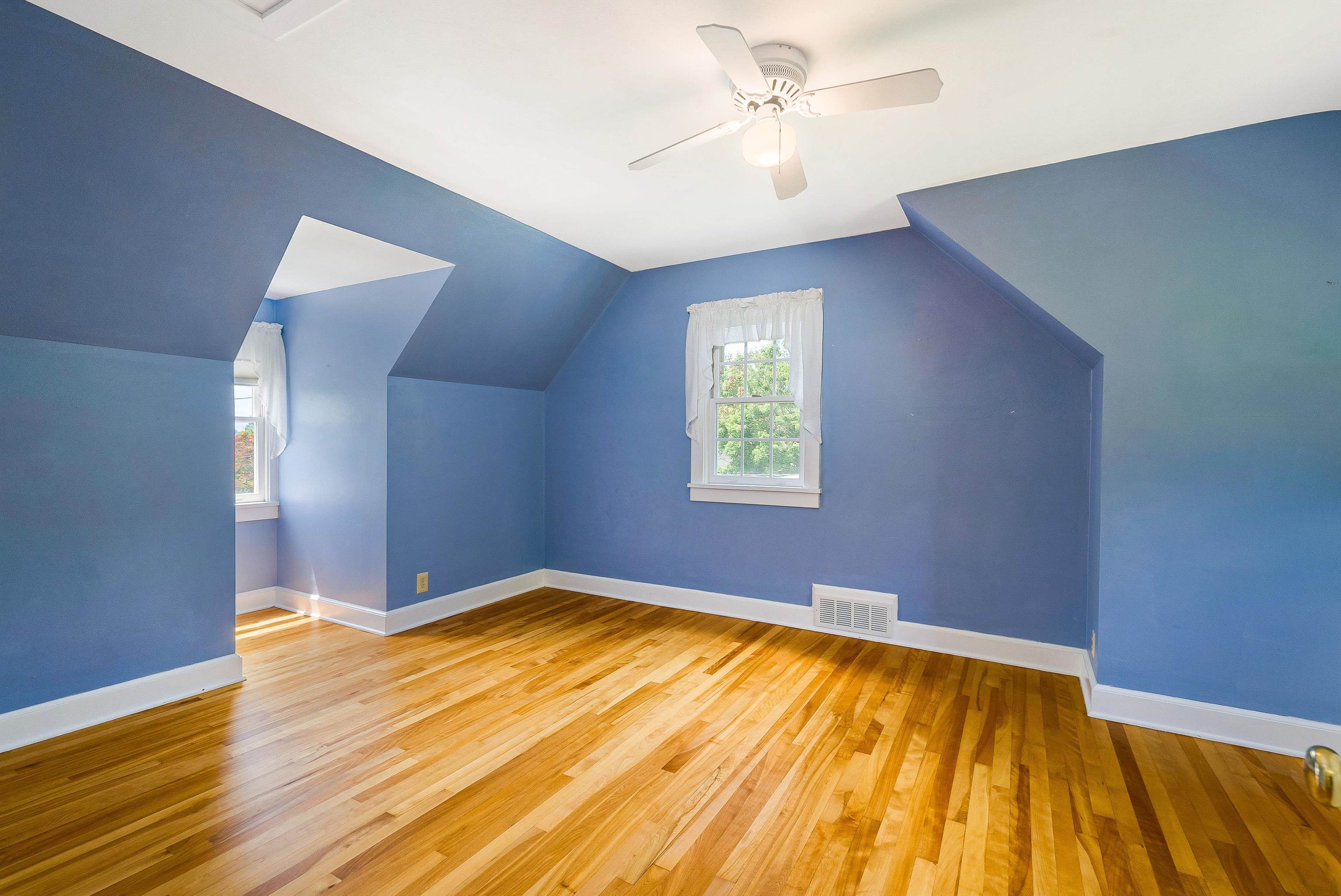 810 REID ST