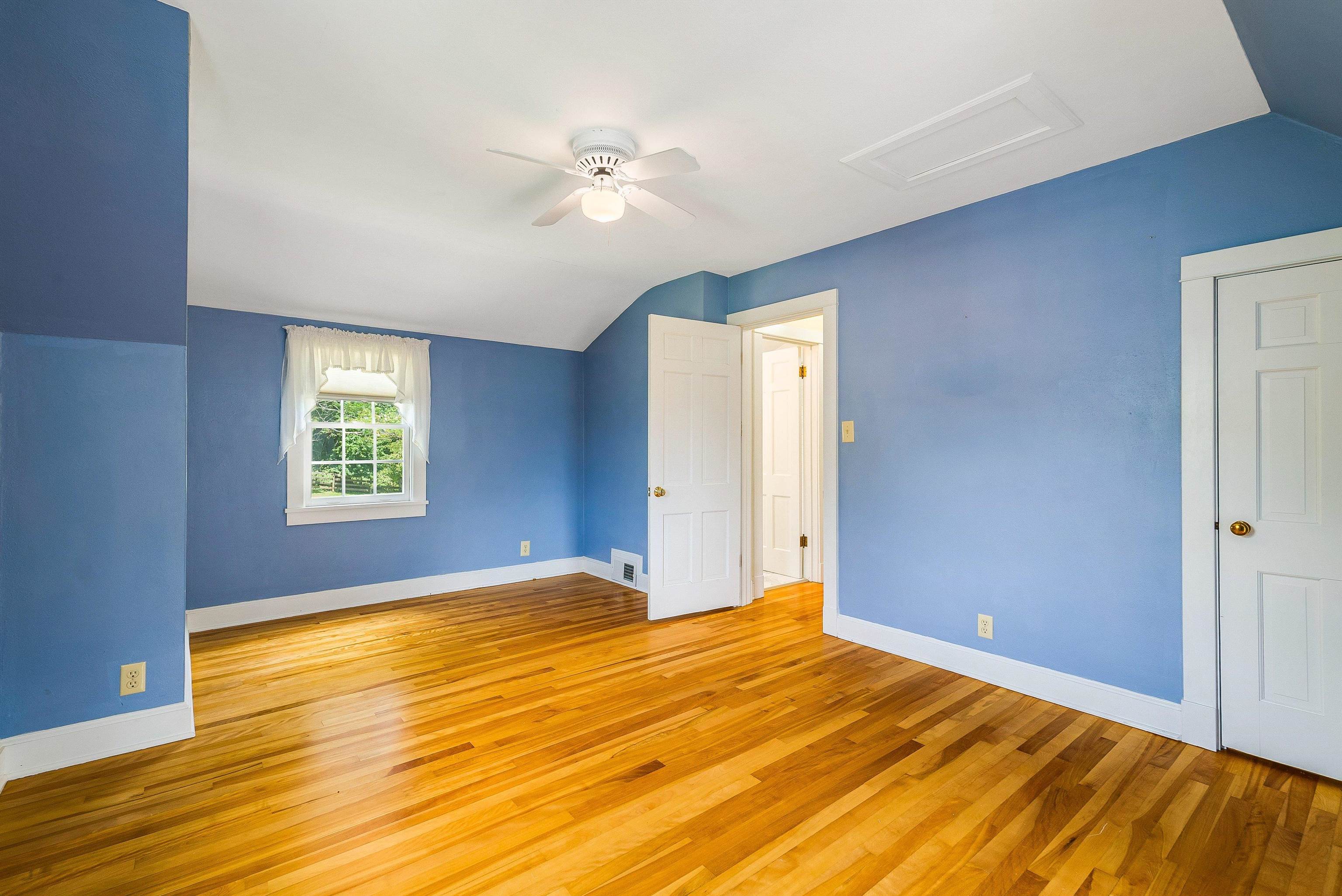 810 REID ST