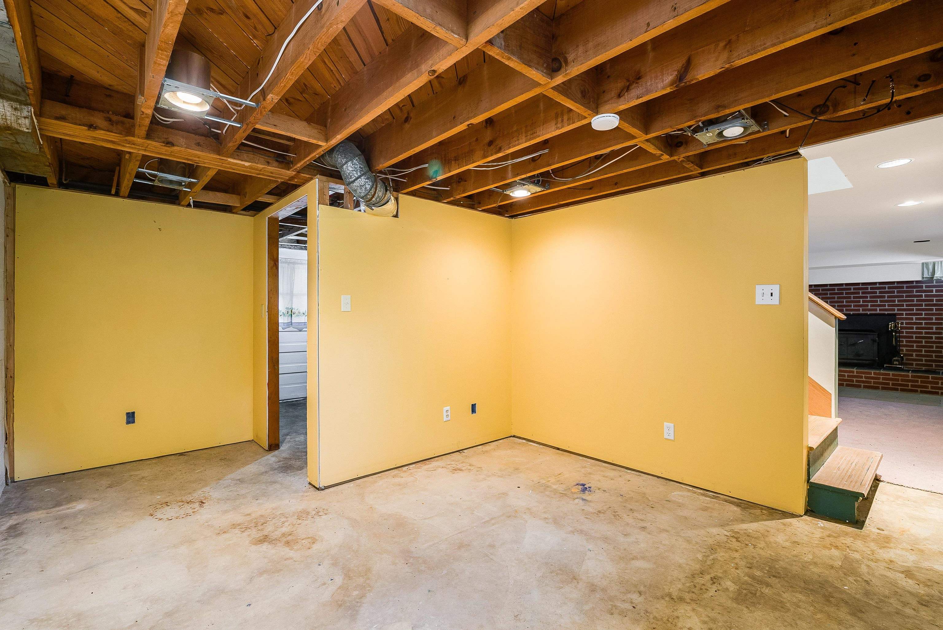 810 REID ST