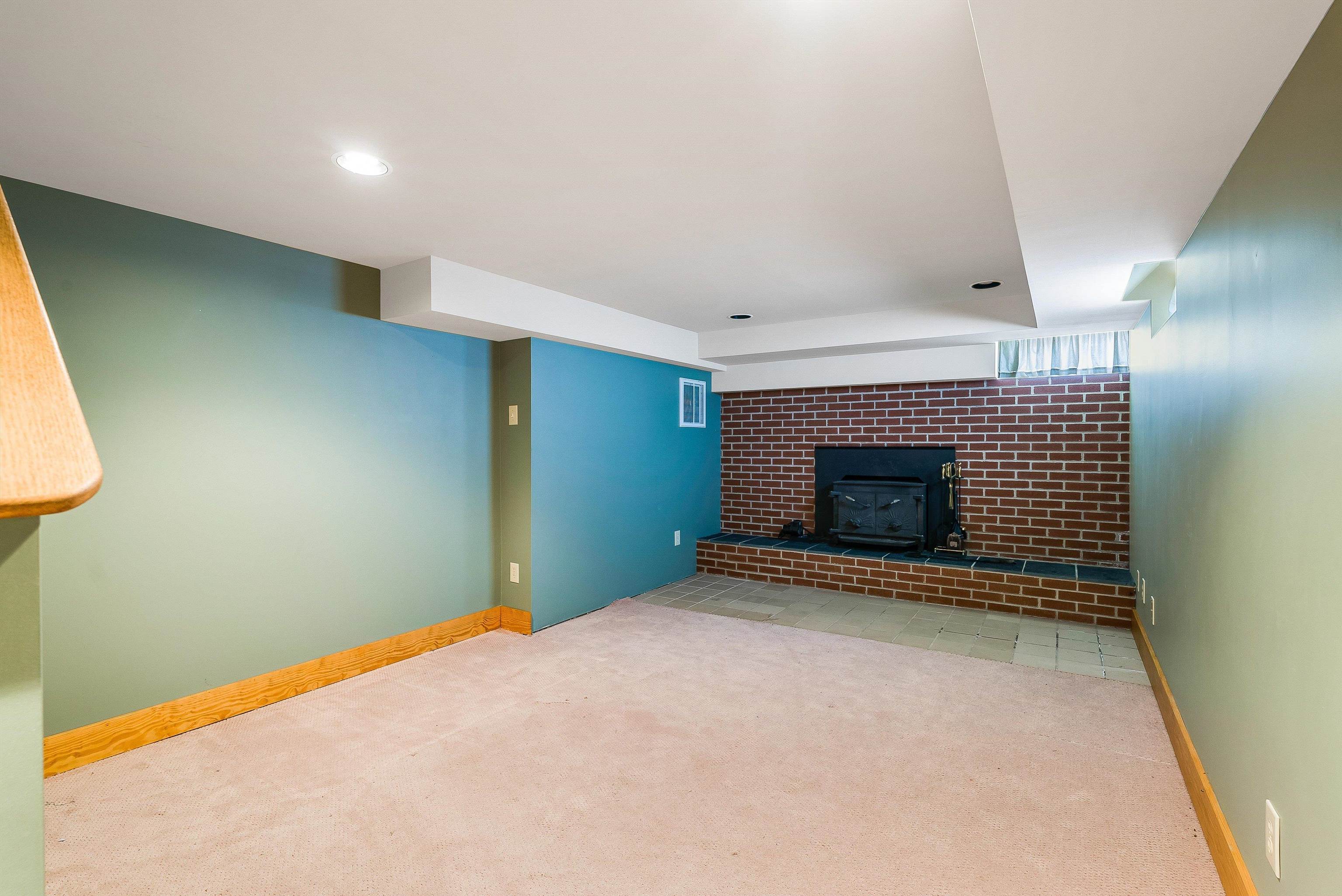 810 REID ST