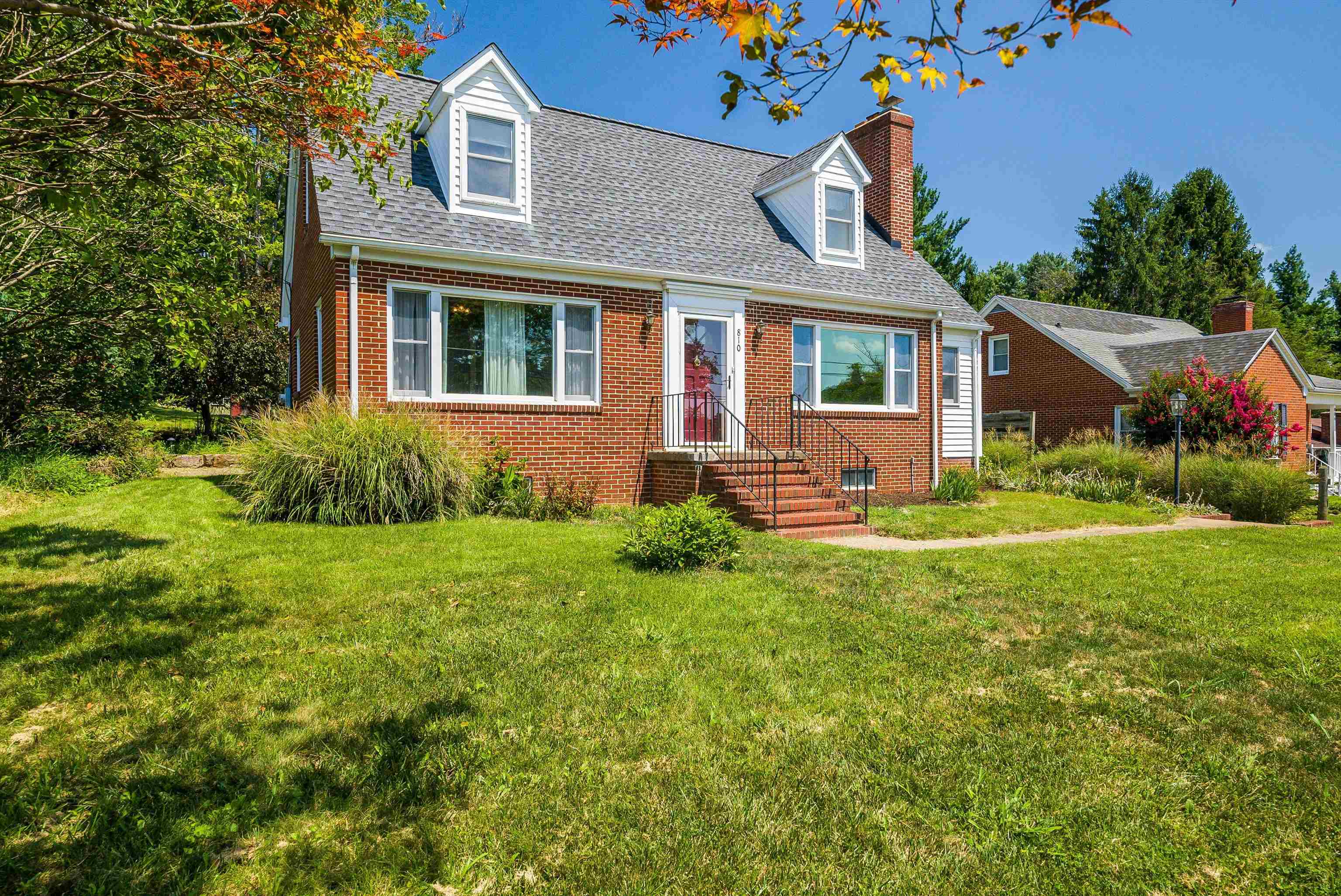 810 REID ST