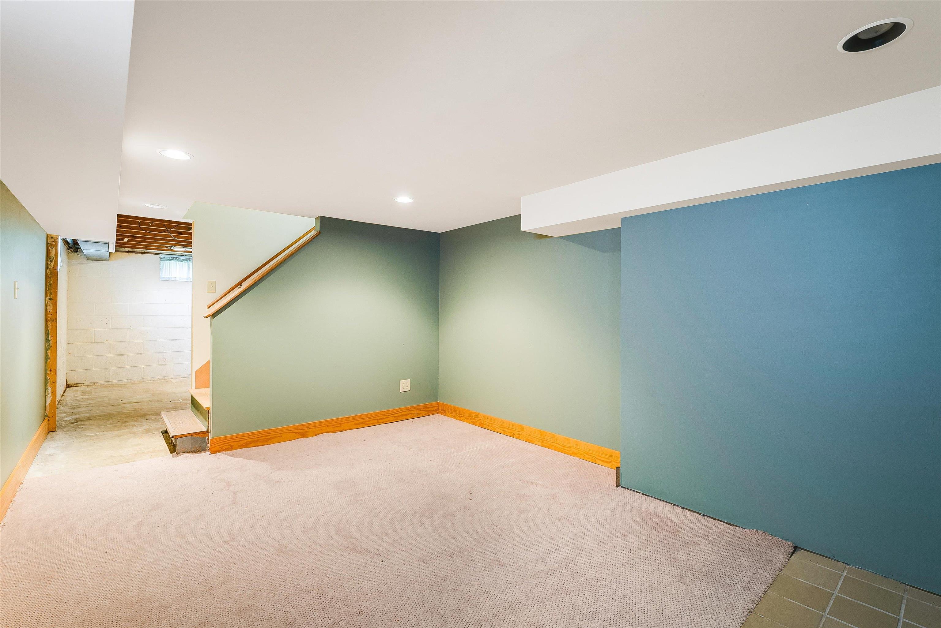 810 REID ST