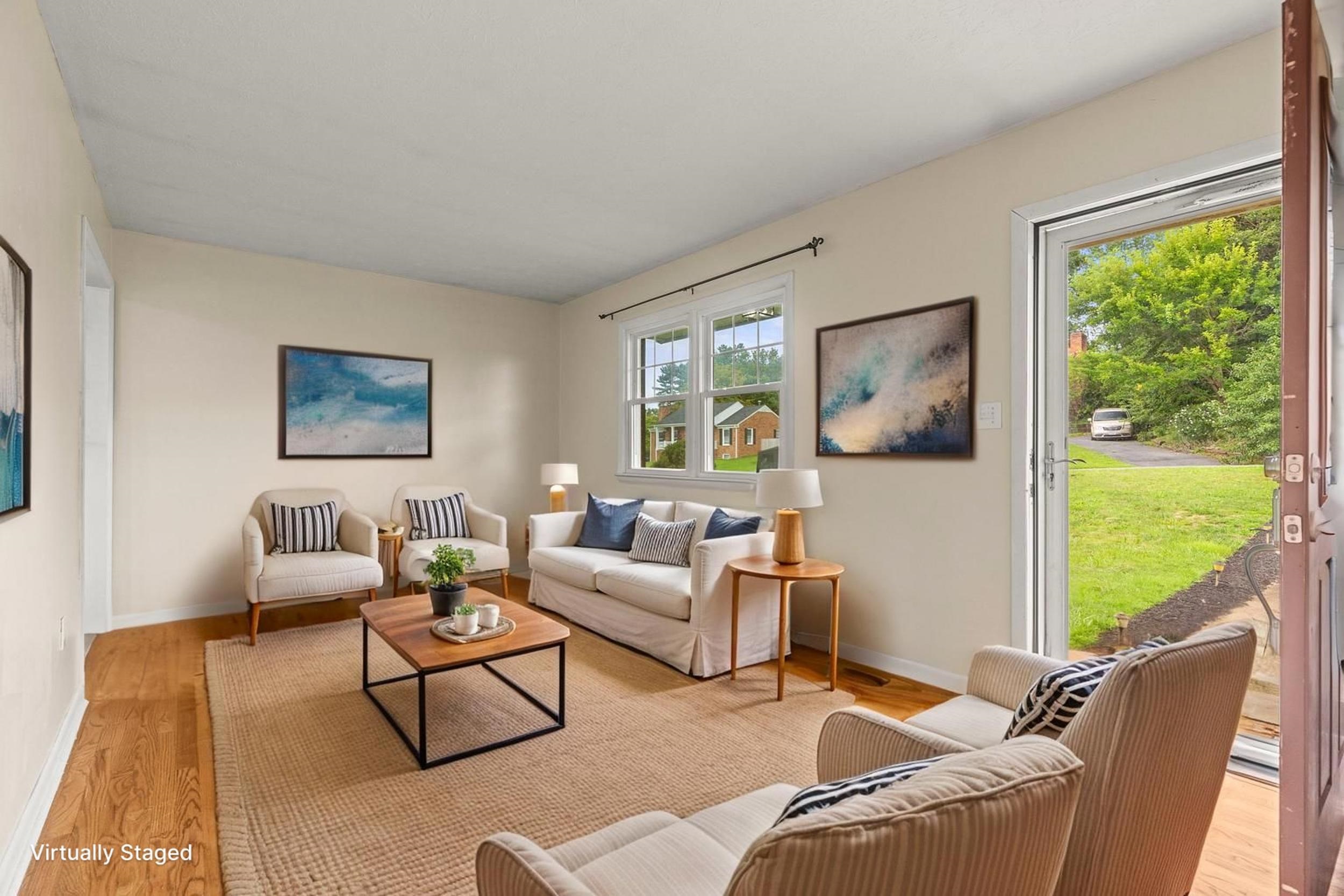 109 FOX HILL DR