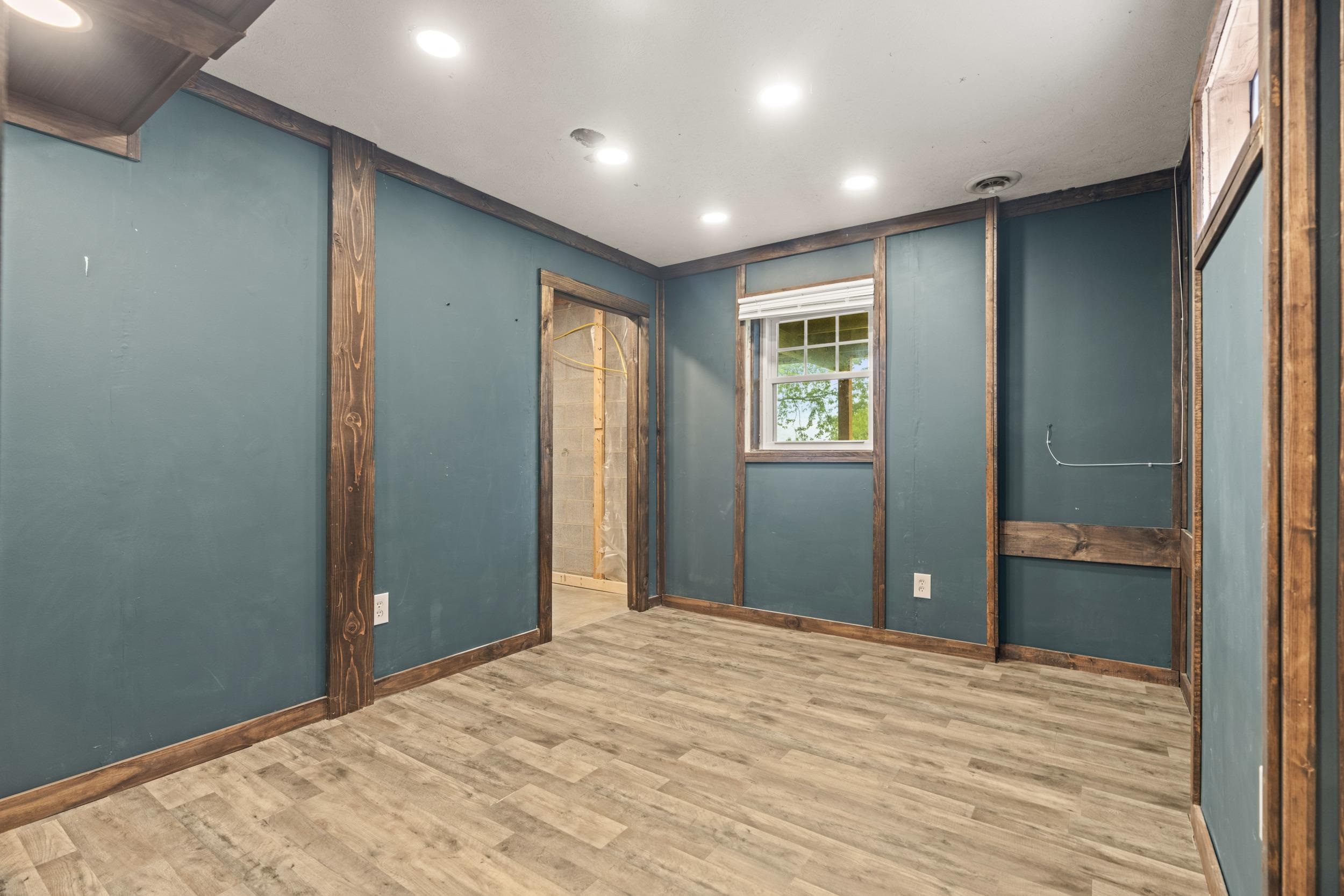 109 FOX HILL DR