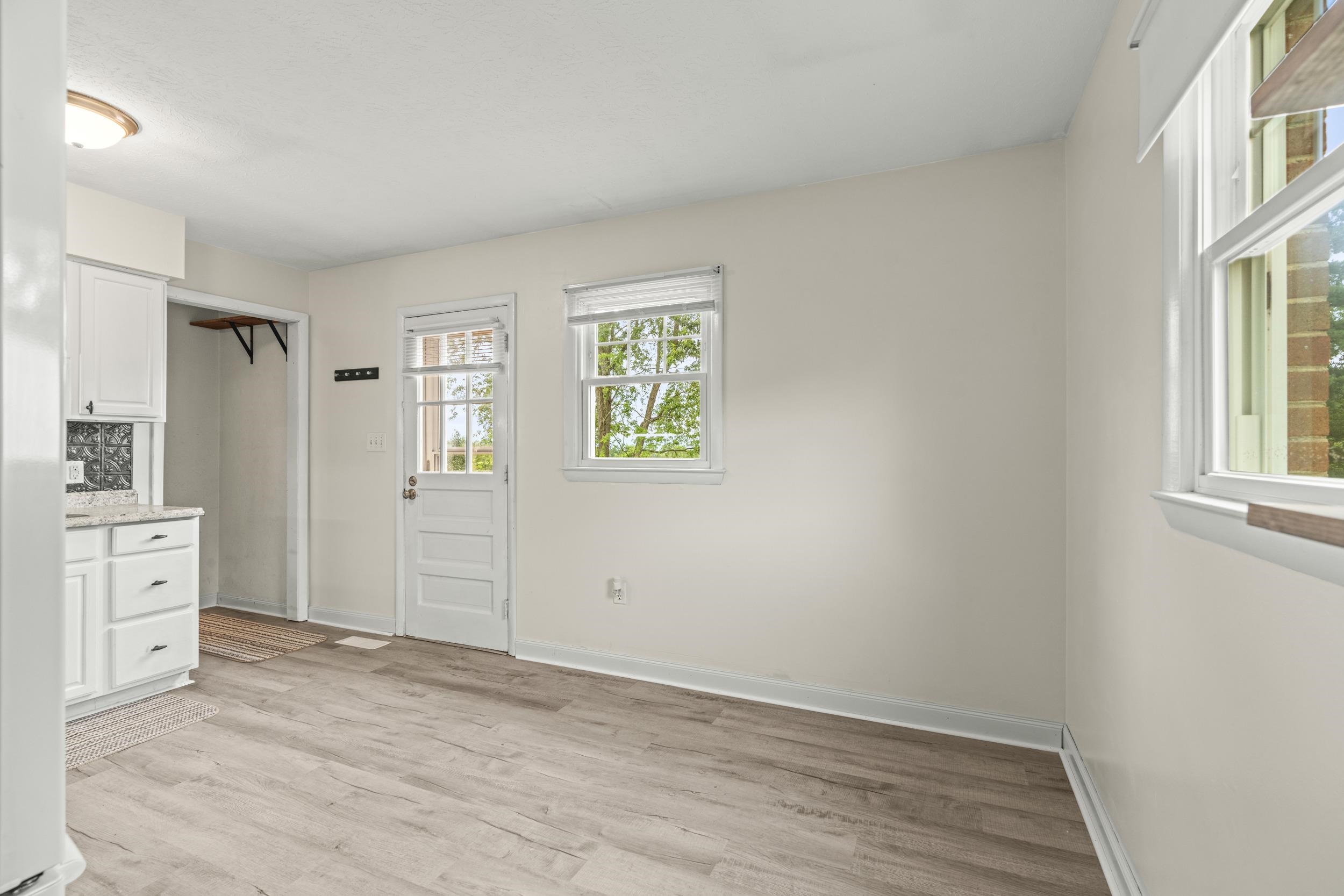 109 FOX HILL DR