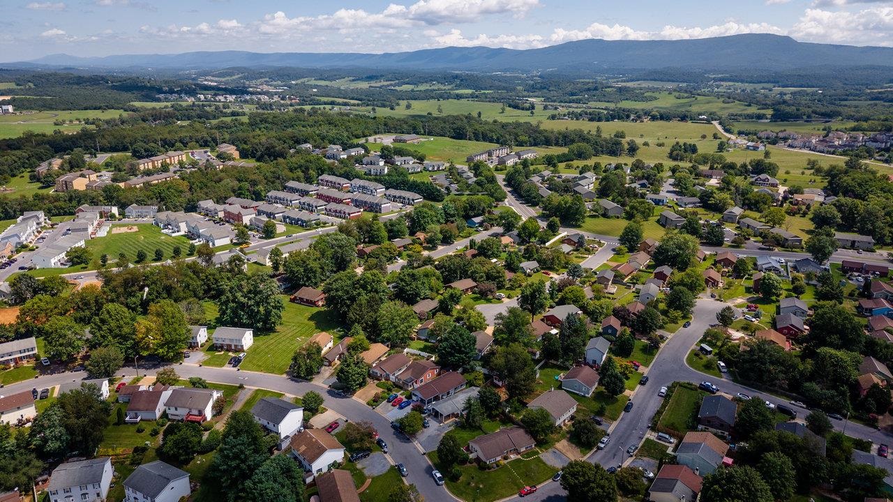 510 STONEFIELD CT
