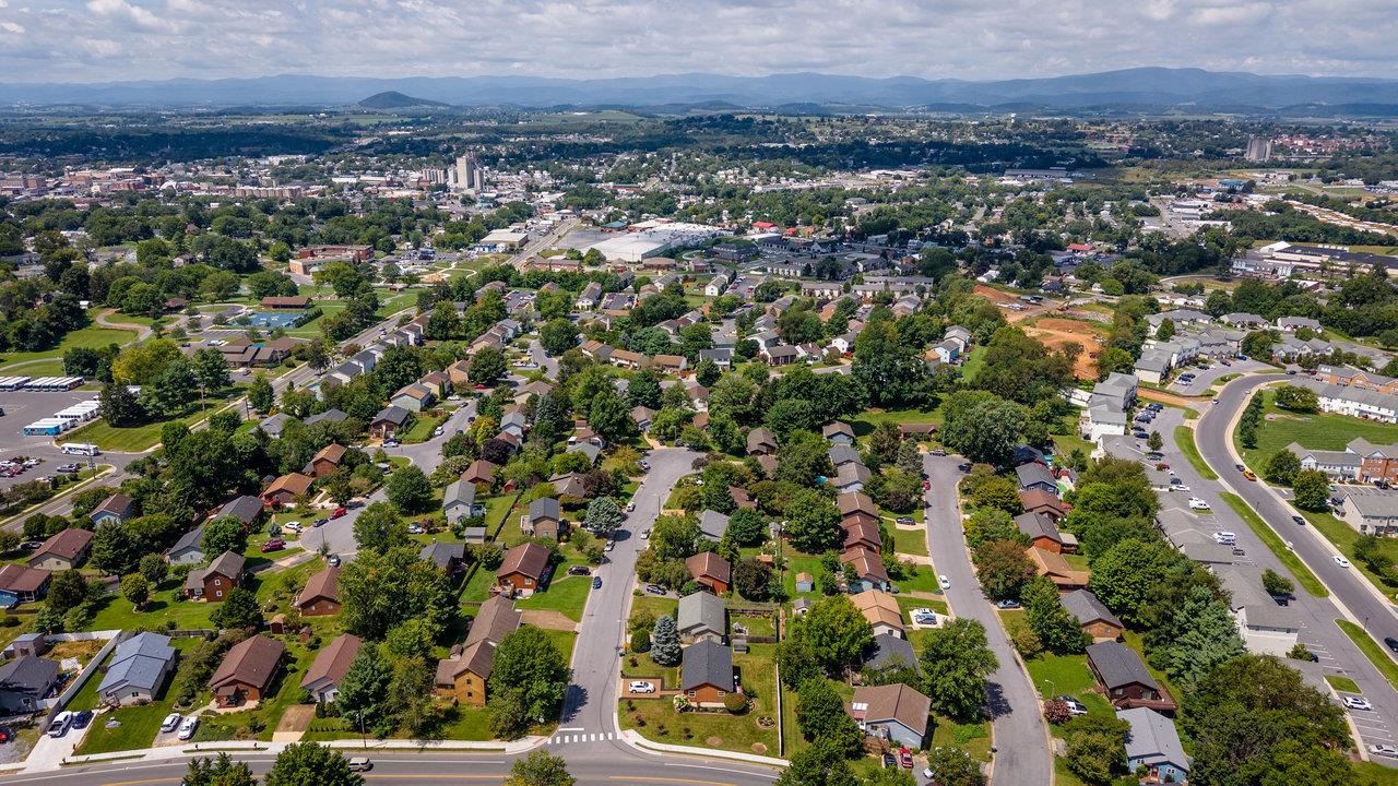 510 STONEFIELD CT