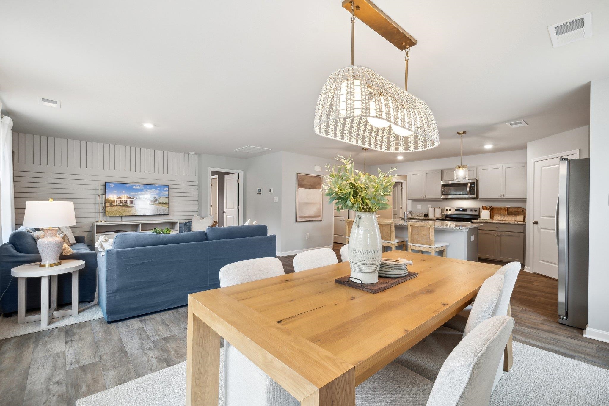 59 GEORGE WILLIAM LN