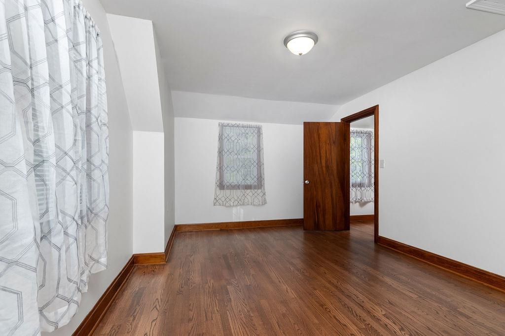 135 N CENTRAL AVE