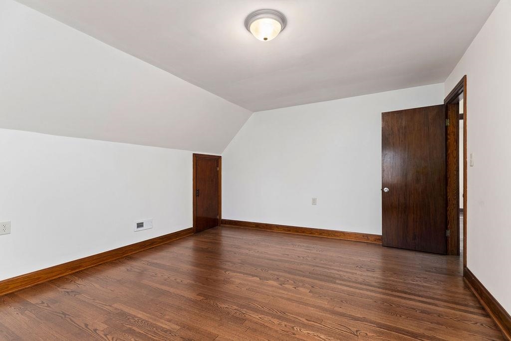 135 N CENTRAL AVE