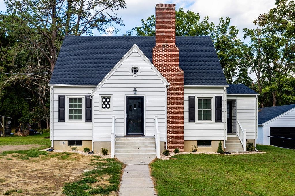 135 N CENTRAL AVE