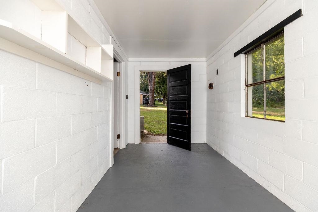 135 N CENTRAL AVE