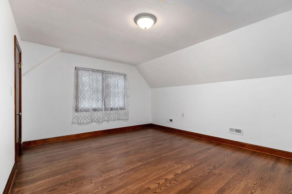 135 N CENTRAL AVE