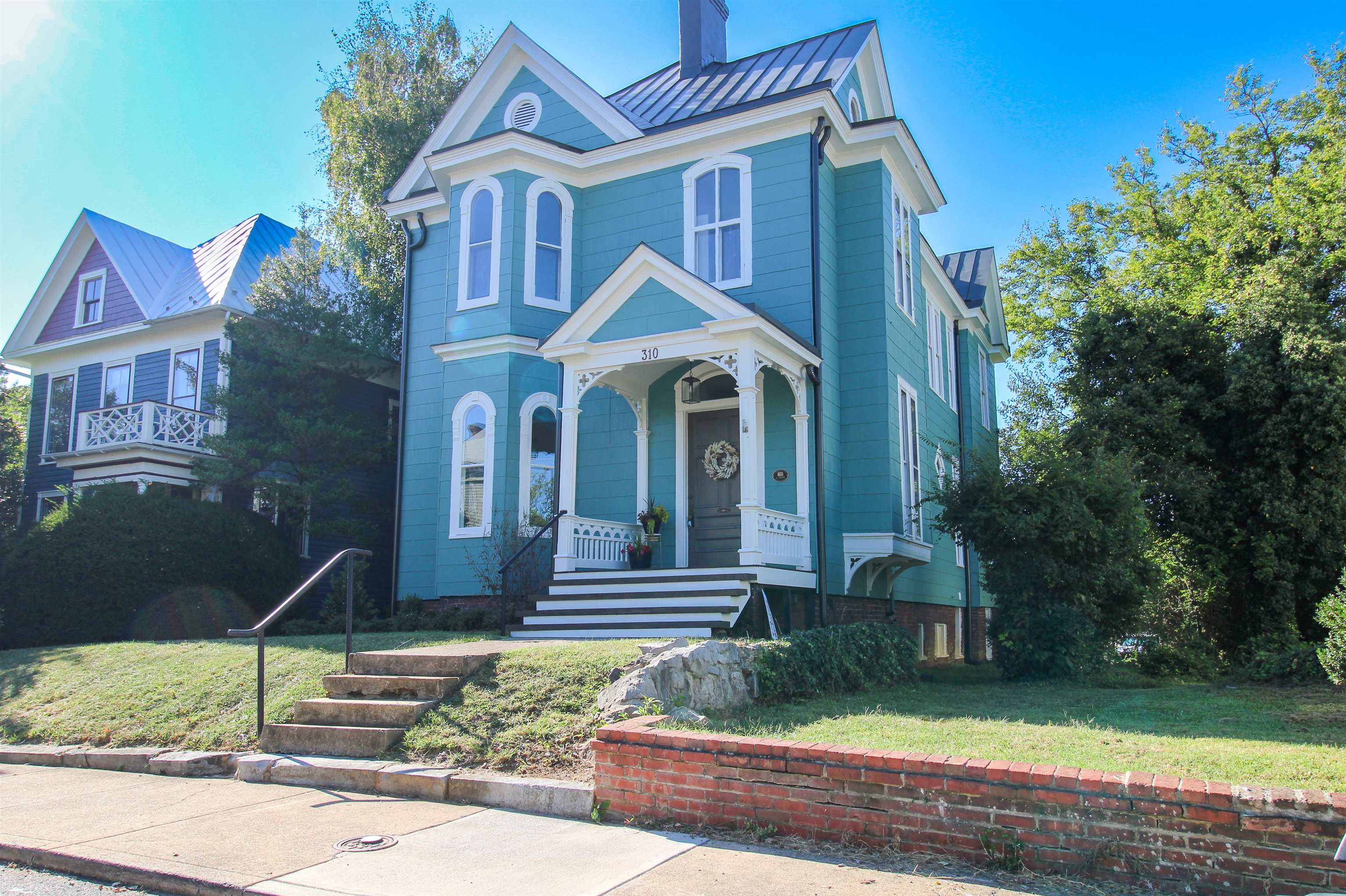 310 BERKELEY PL