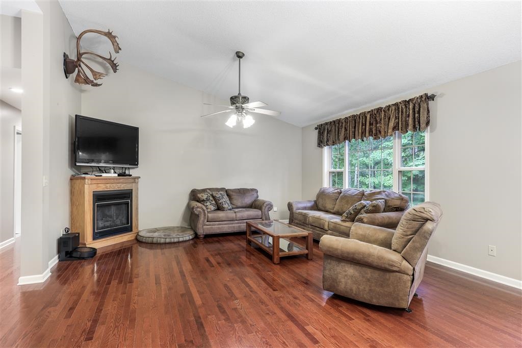 340 ALLEGHANY DR