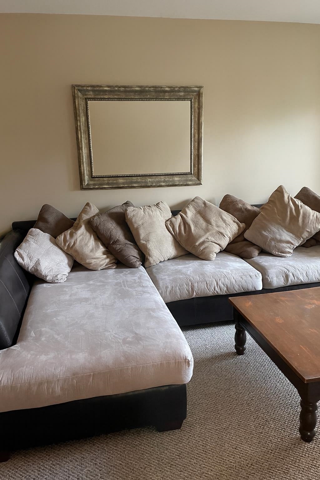 2455 CAMPUS VIEW CIR Unit: 101