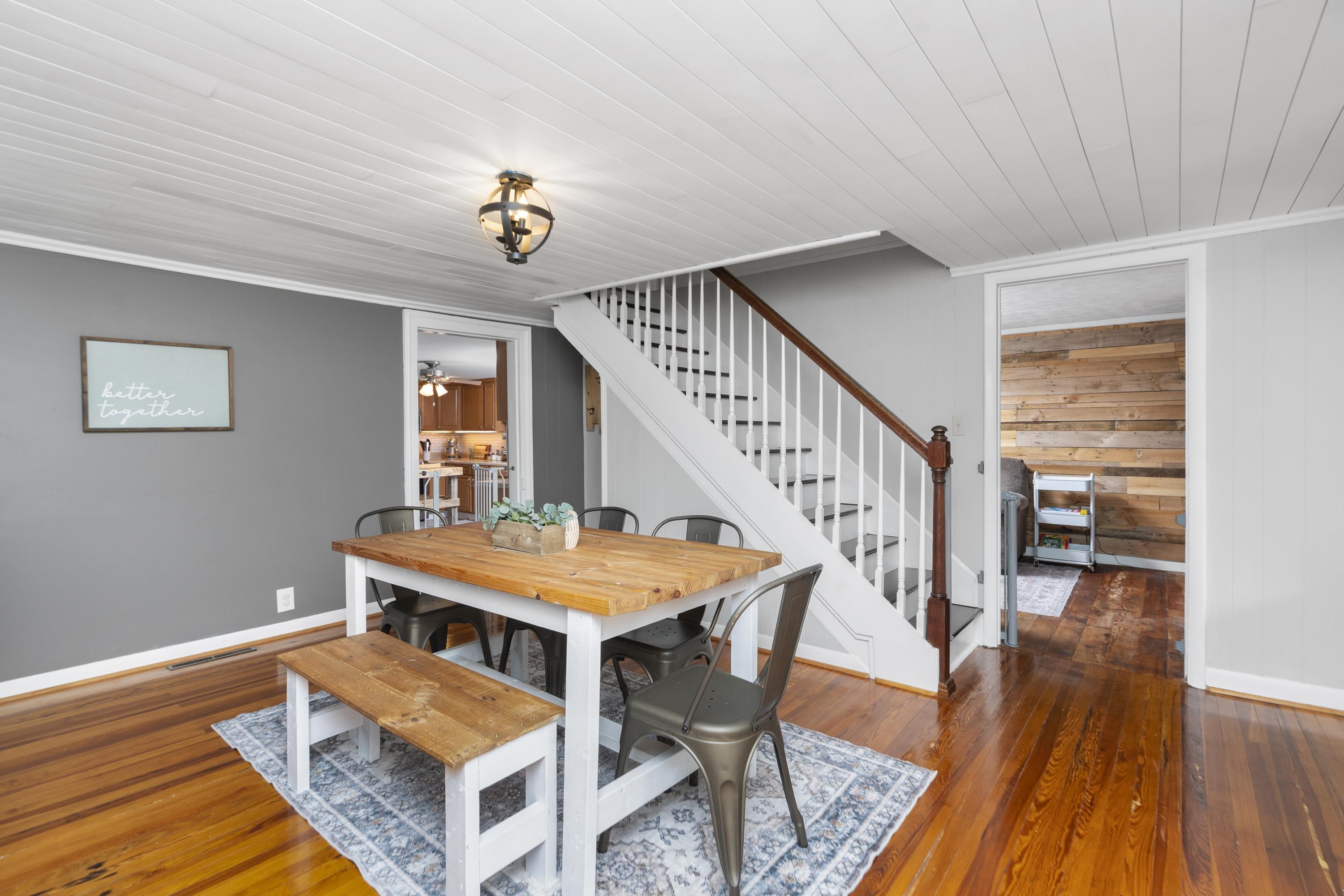 363 NISWANDER RD