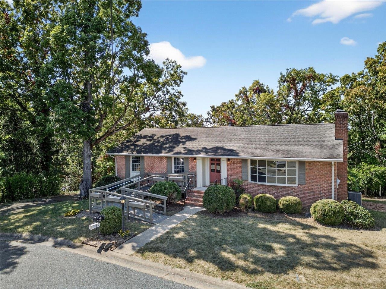1185 PINEHURST RD