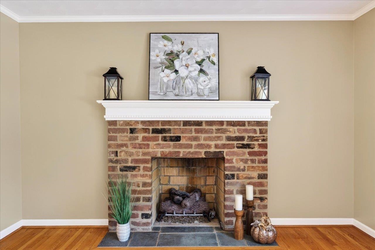 1185 PINEHURST RD